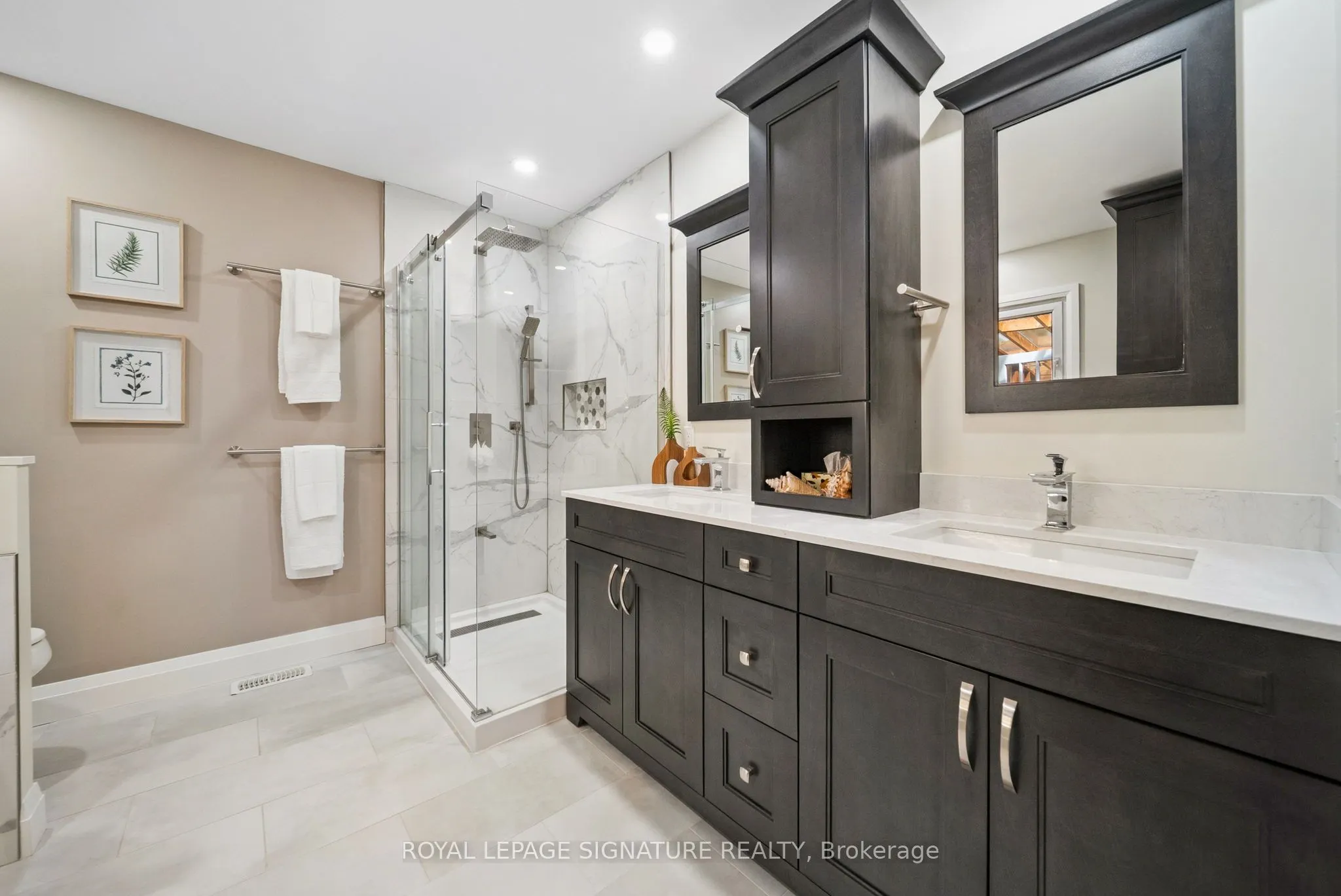 470 Parkview Court