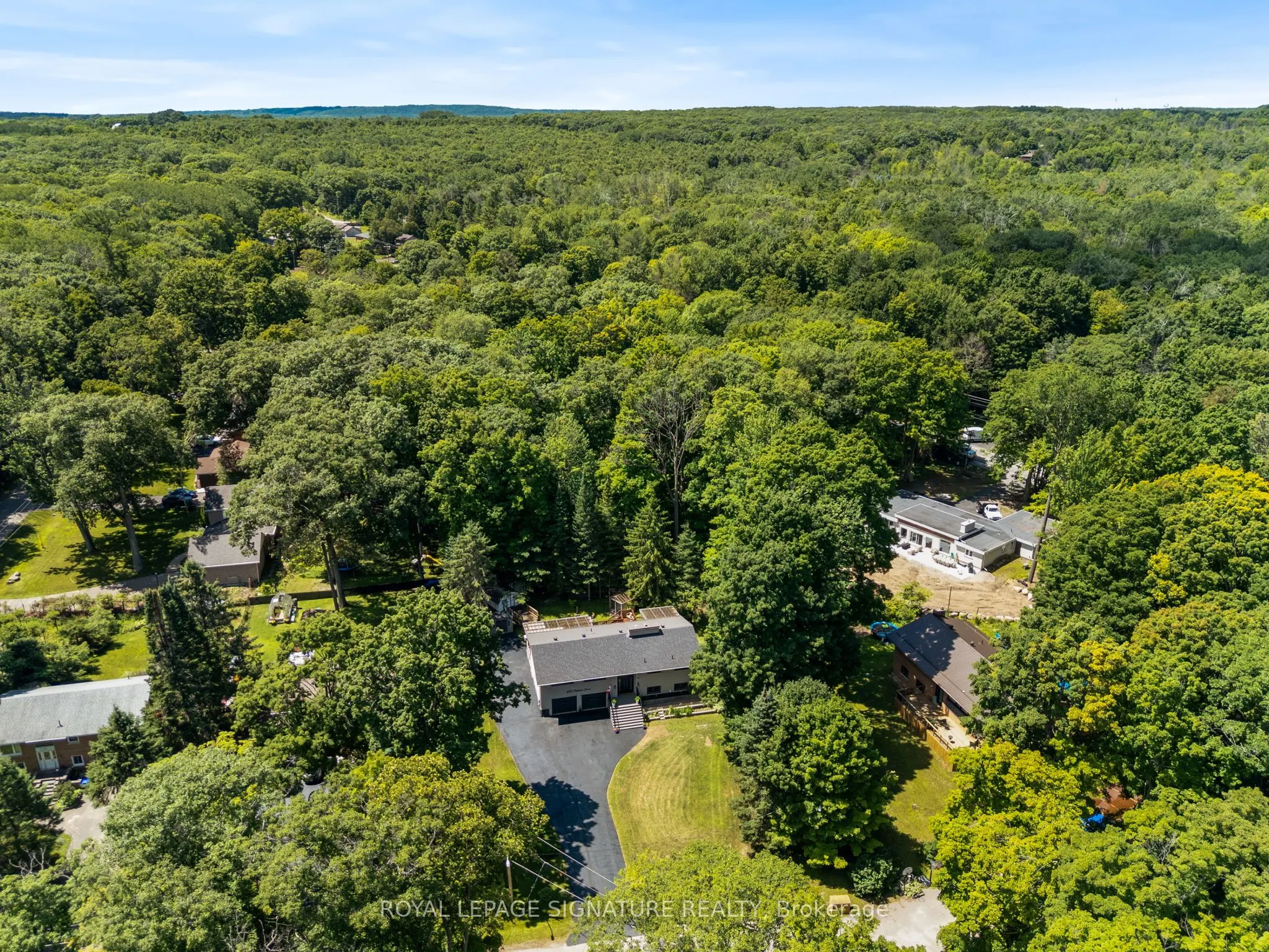 470 Parkview Court