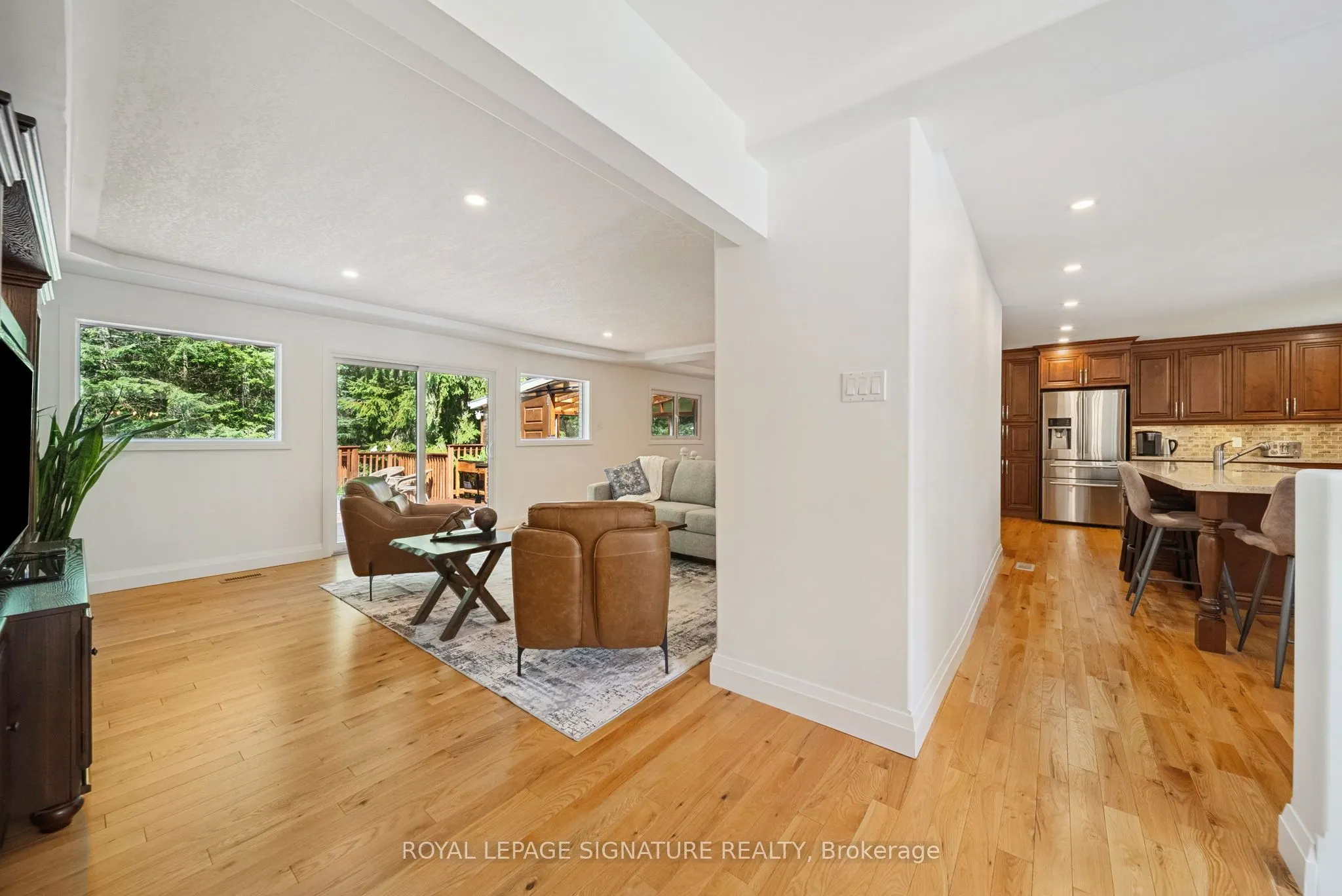 470 Parkview Court