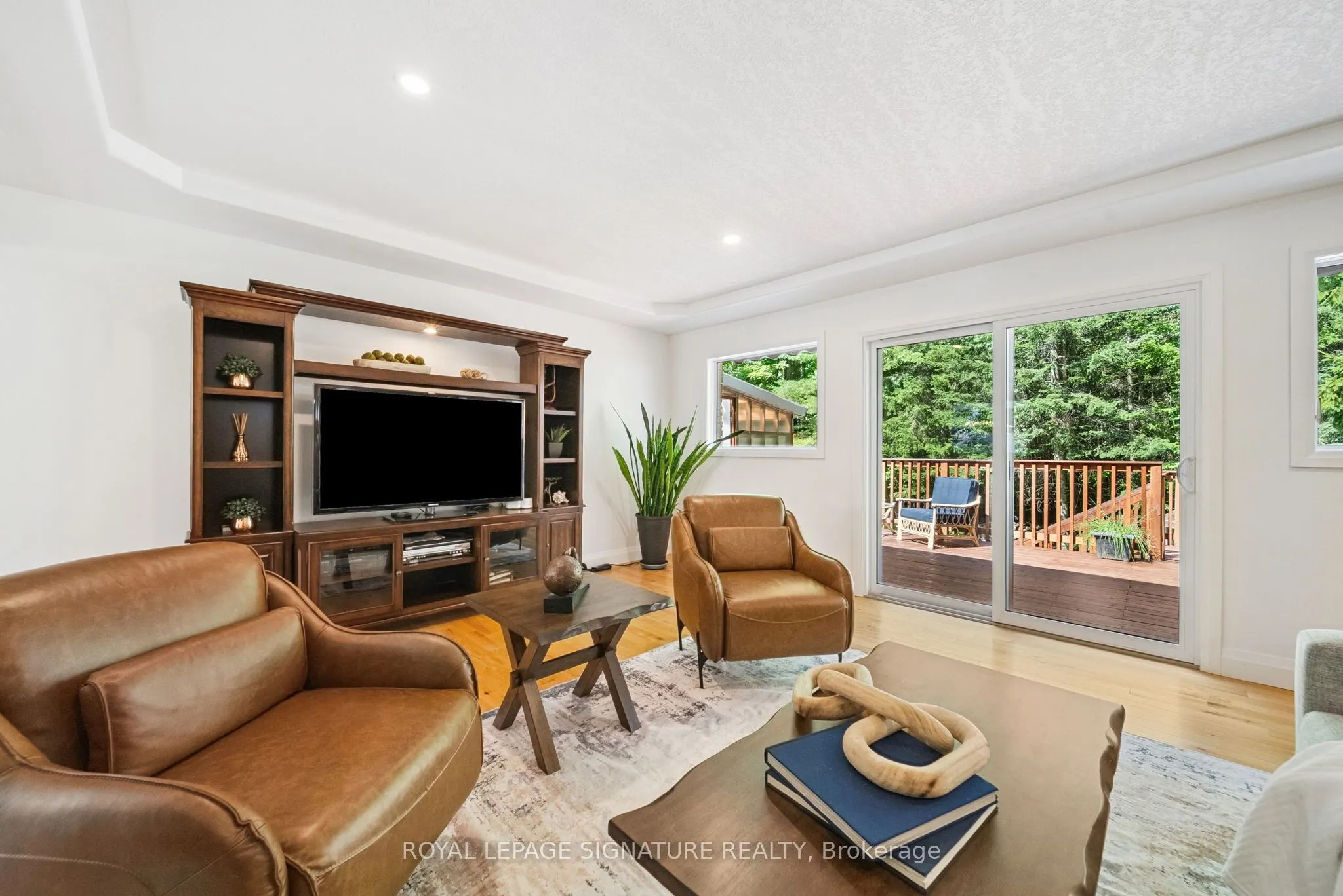 470 Parkview Court
