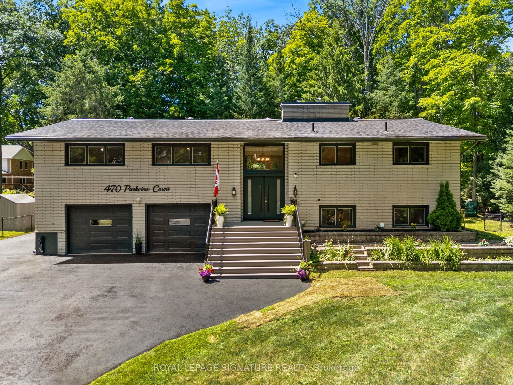 470 Parkview Court