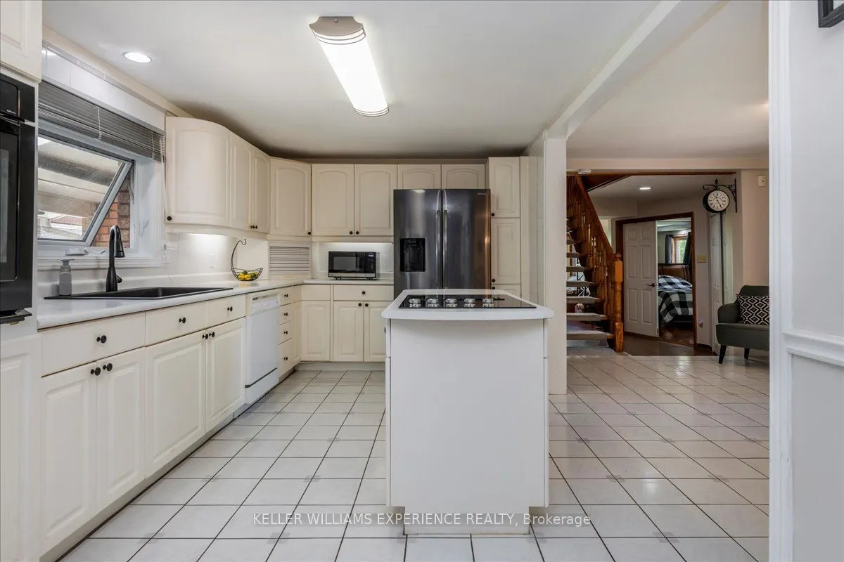 1512 Champlain Road