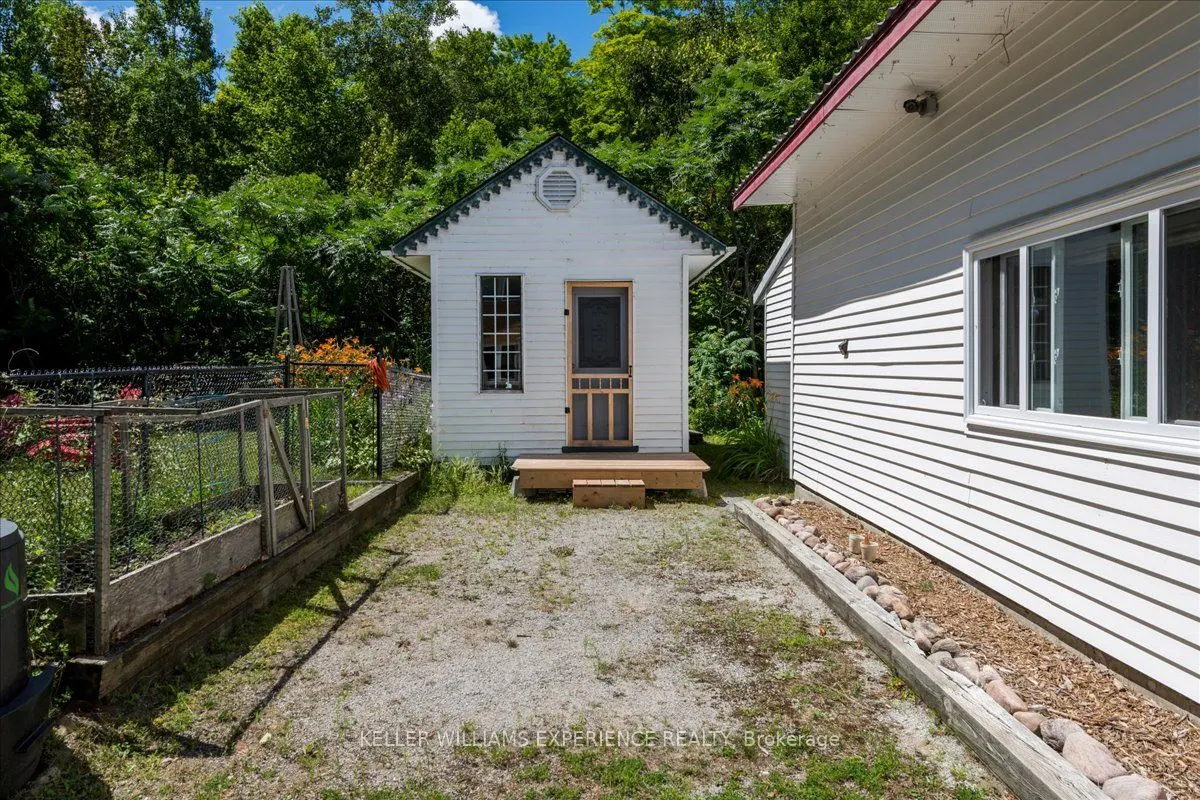 1512 Champlain Road