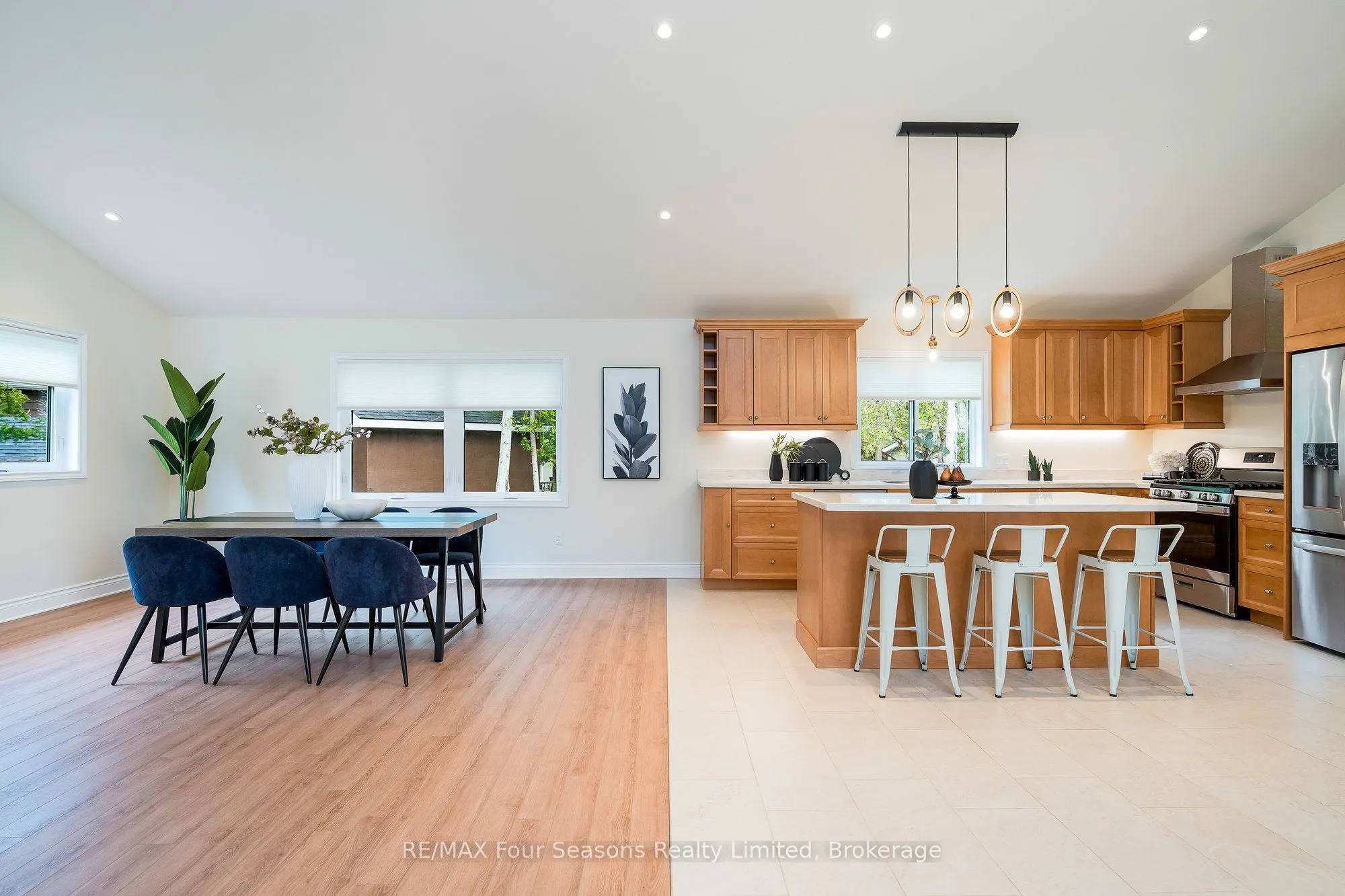 19 Currie Avenue