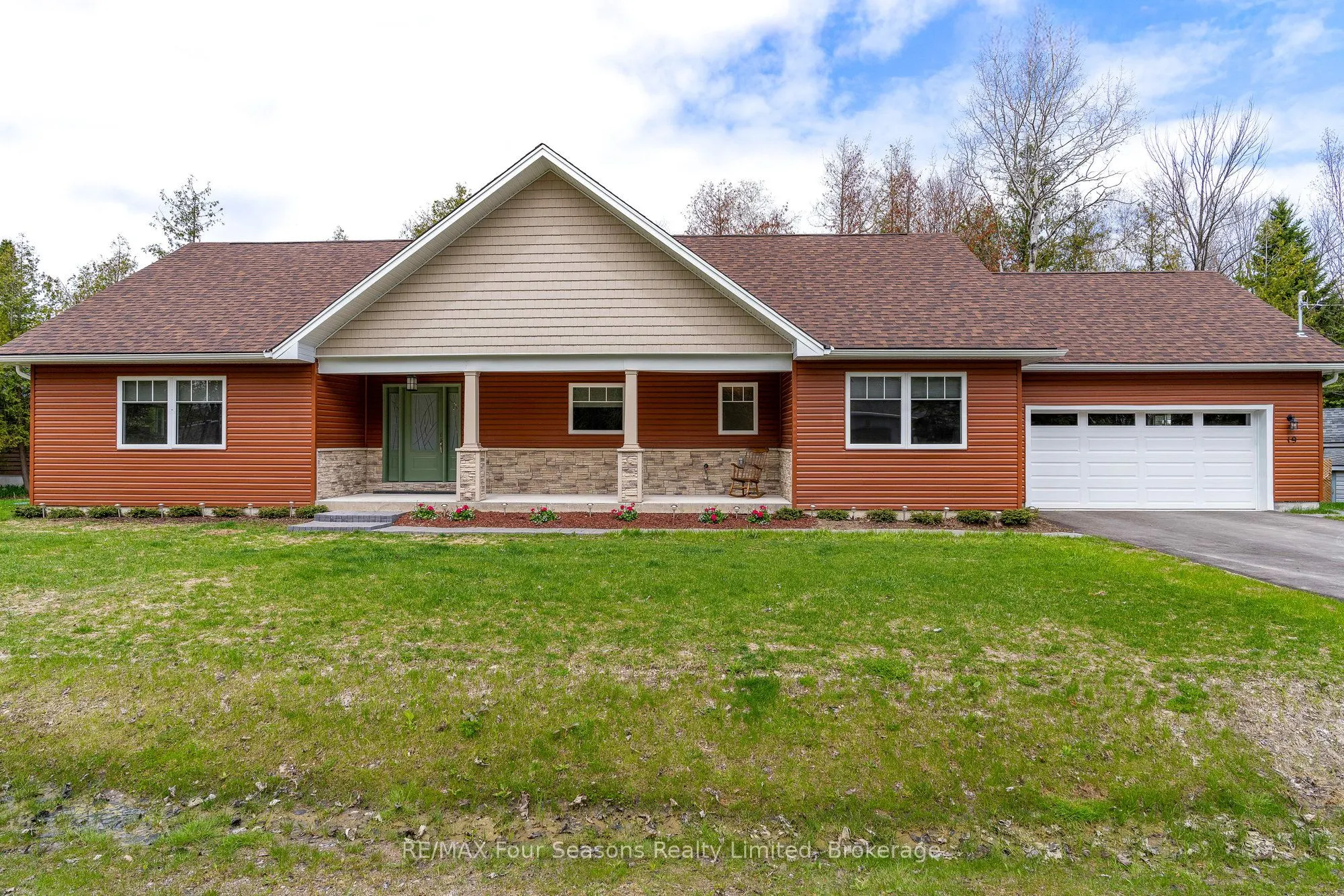 19 Currie Avenue