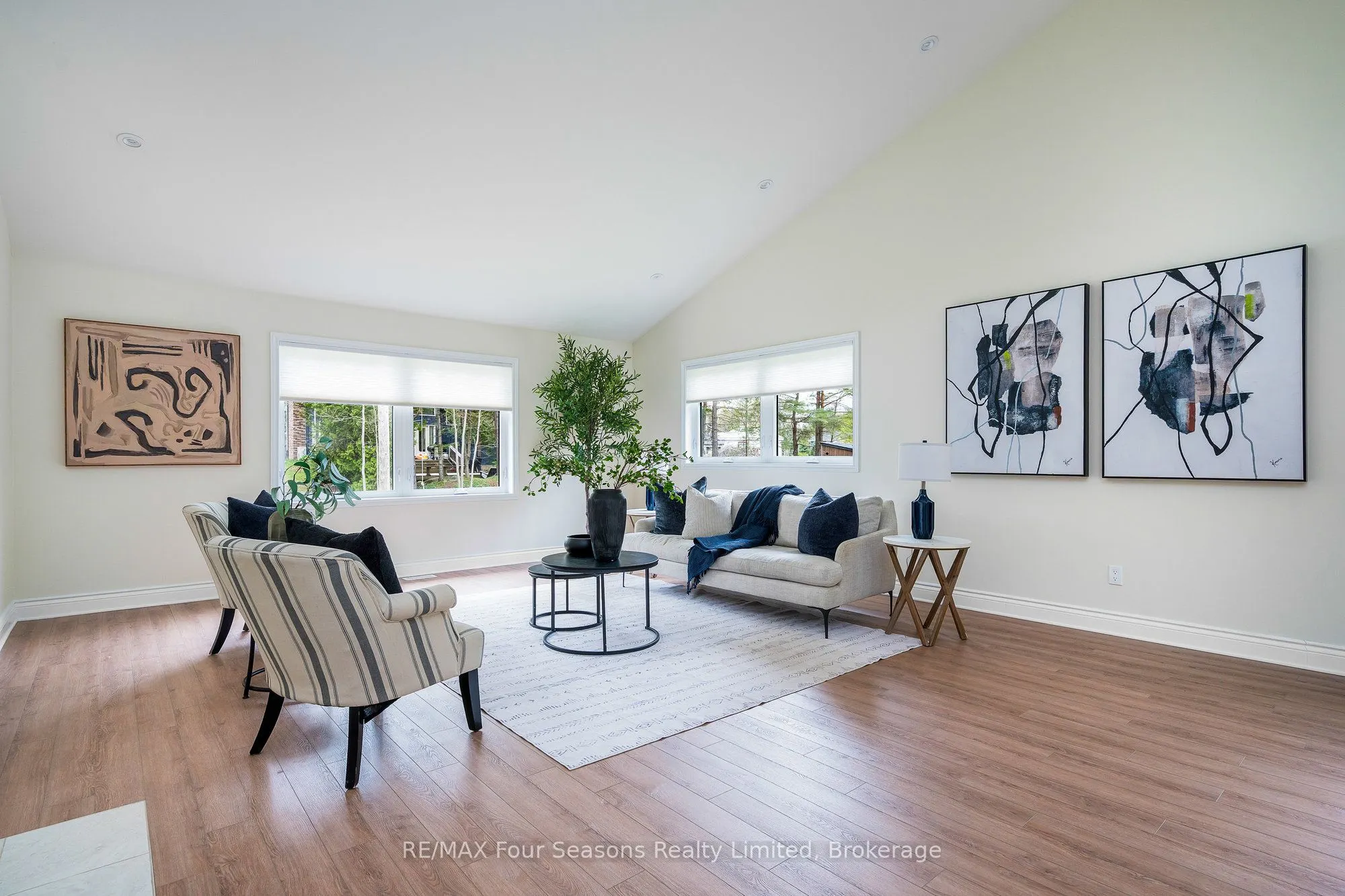 19 Currie Avenue