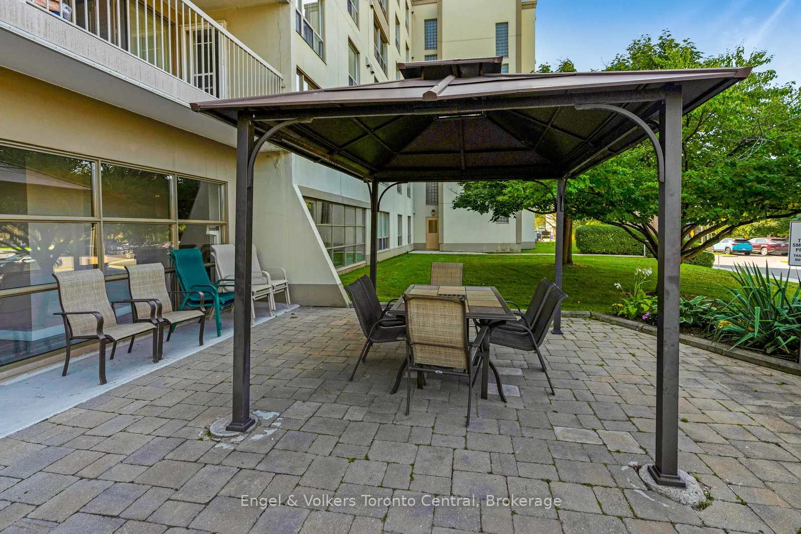 172 Eighth Street, #507