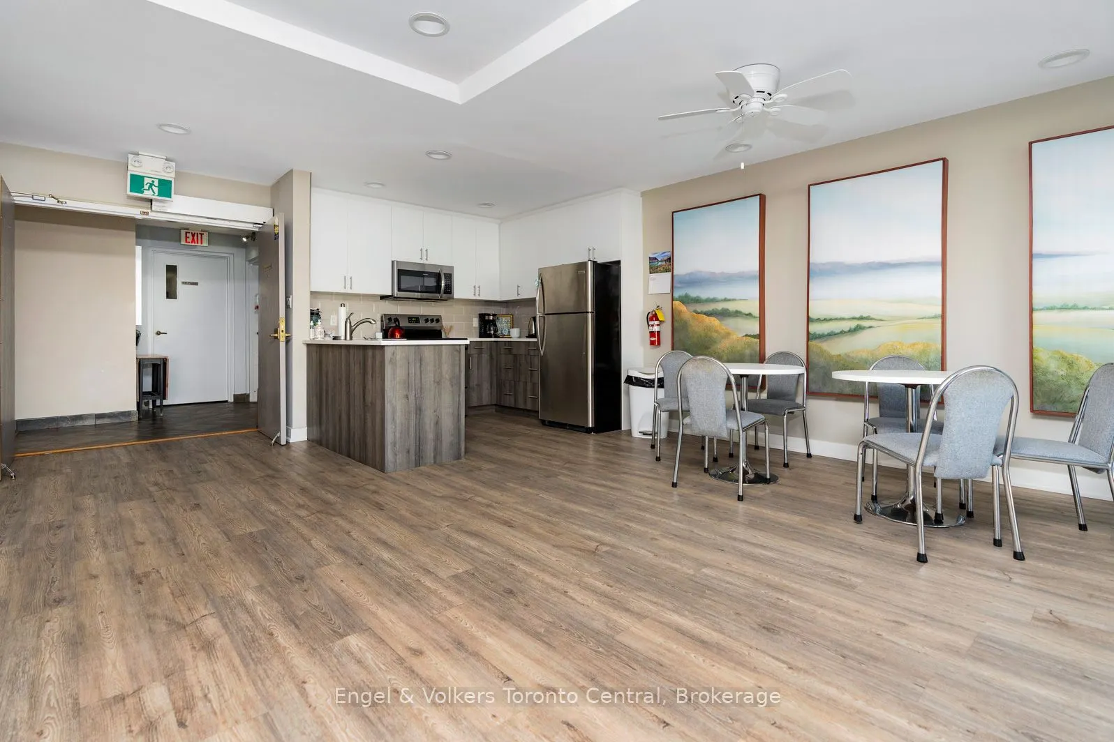 172 Eighth Street, #507