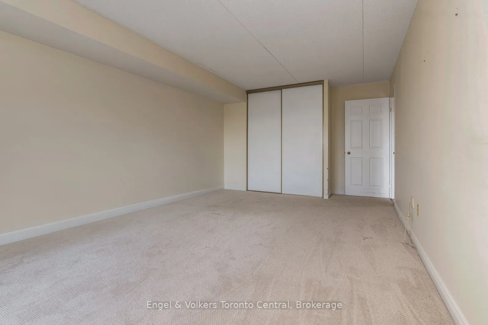 172 Eighth Street, #507