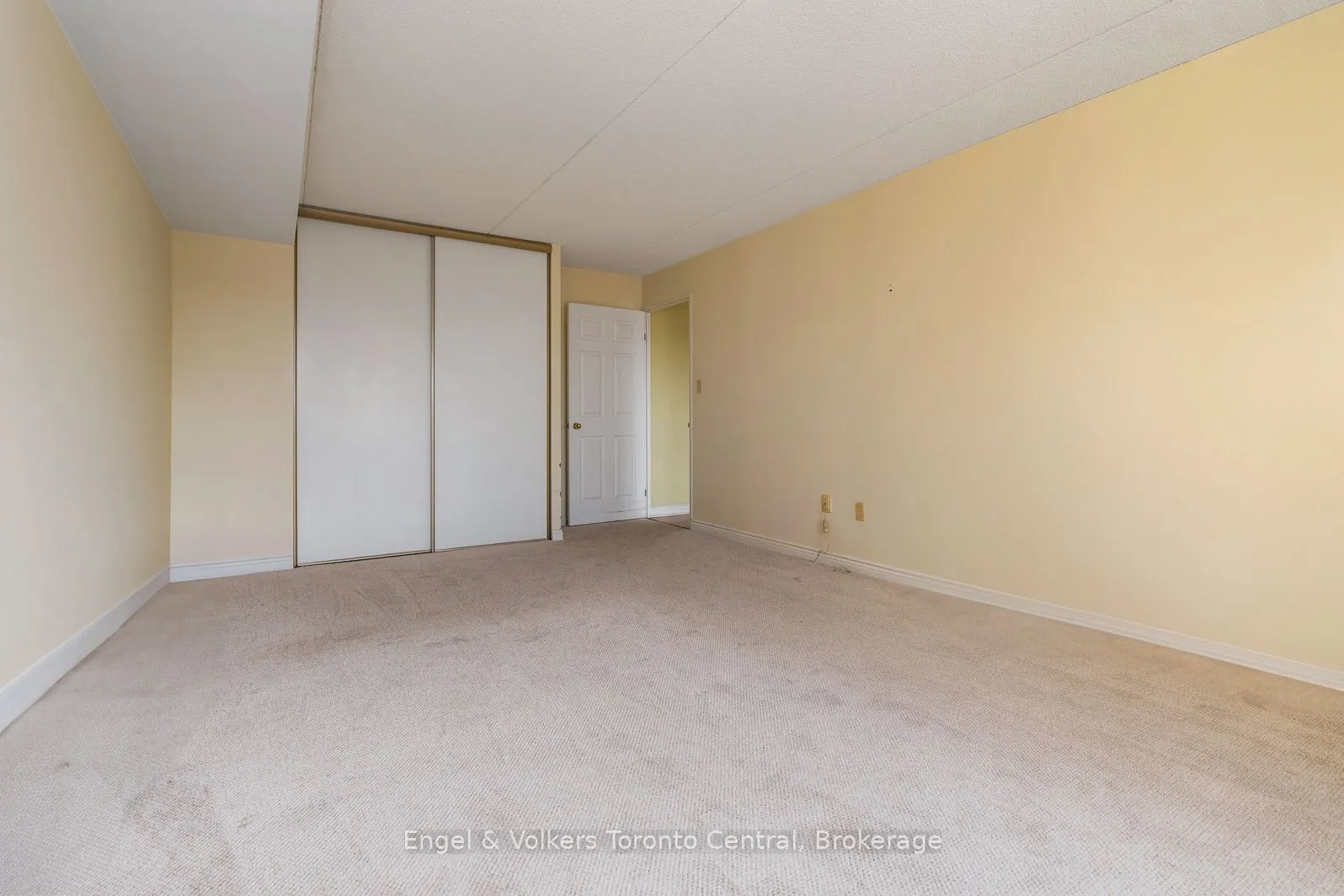 172 Eighth Street, #507