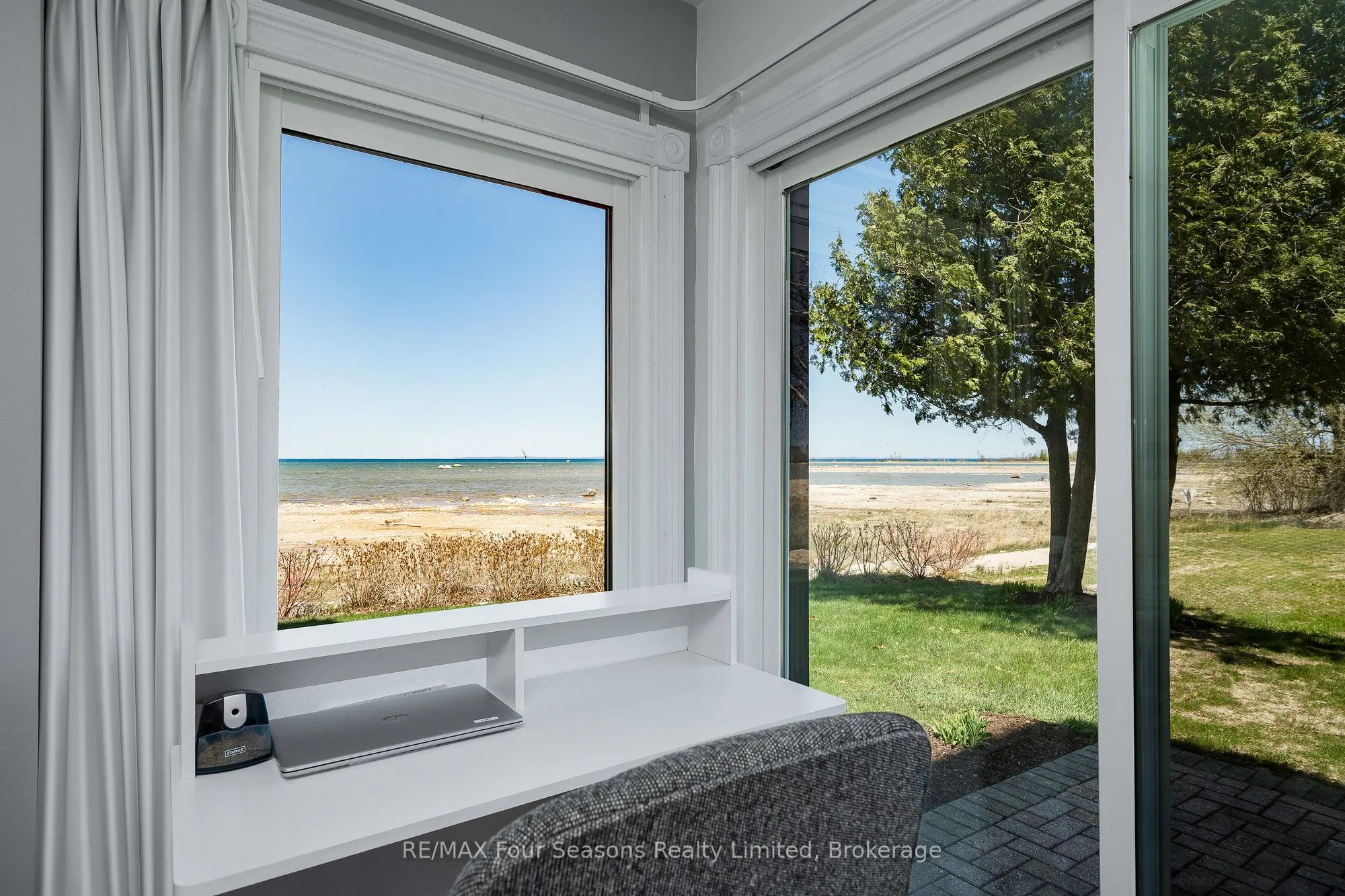 44 Trott Boulevard, #18