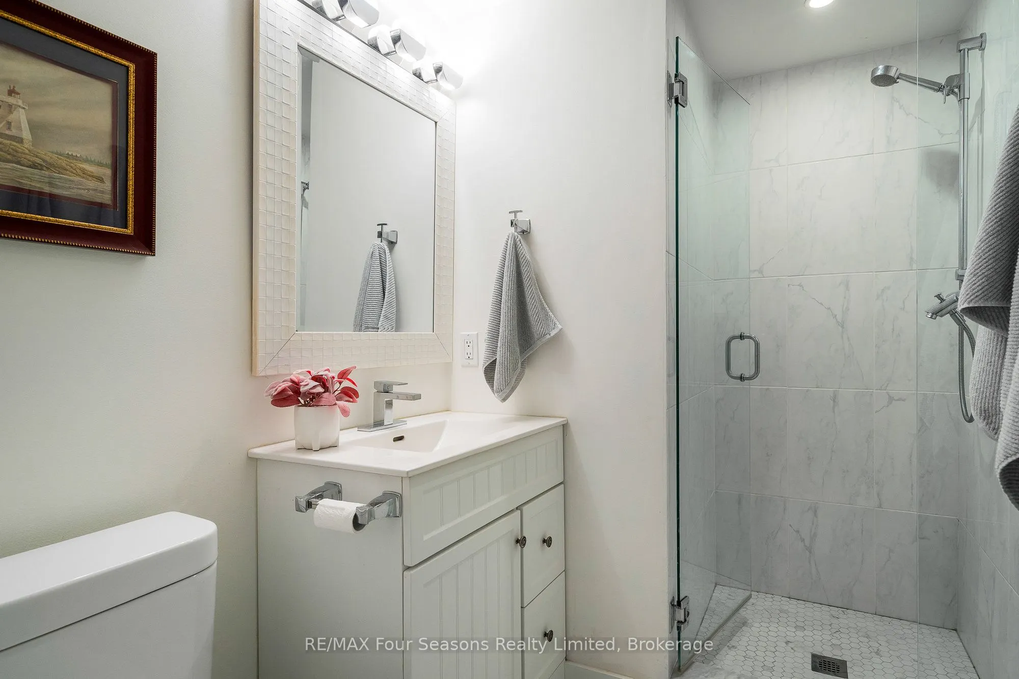 44 Trott Boulevard, #18