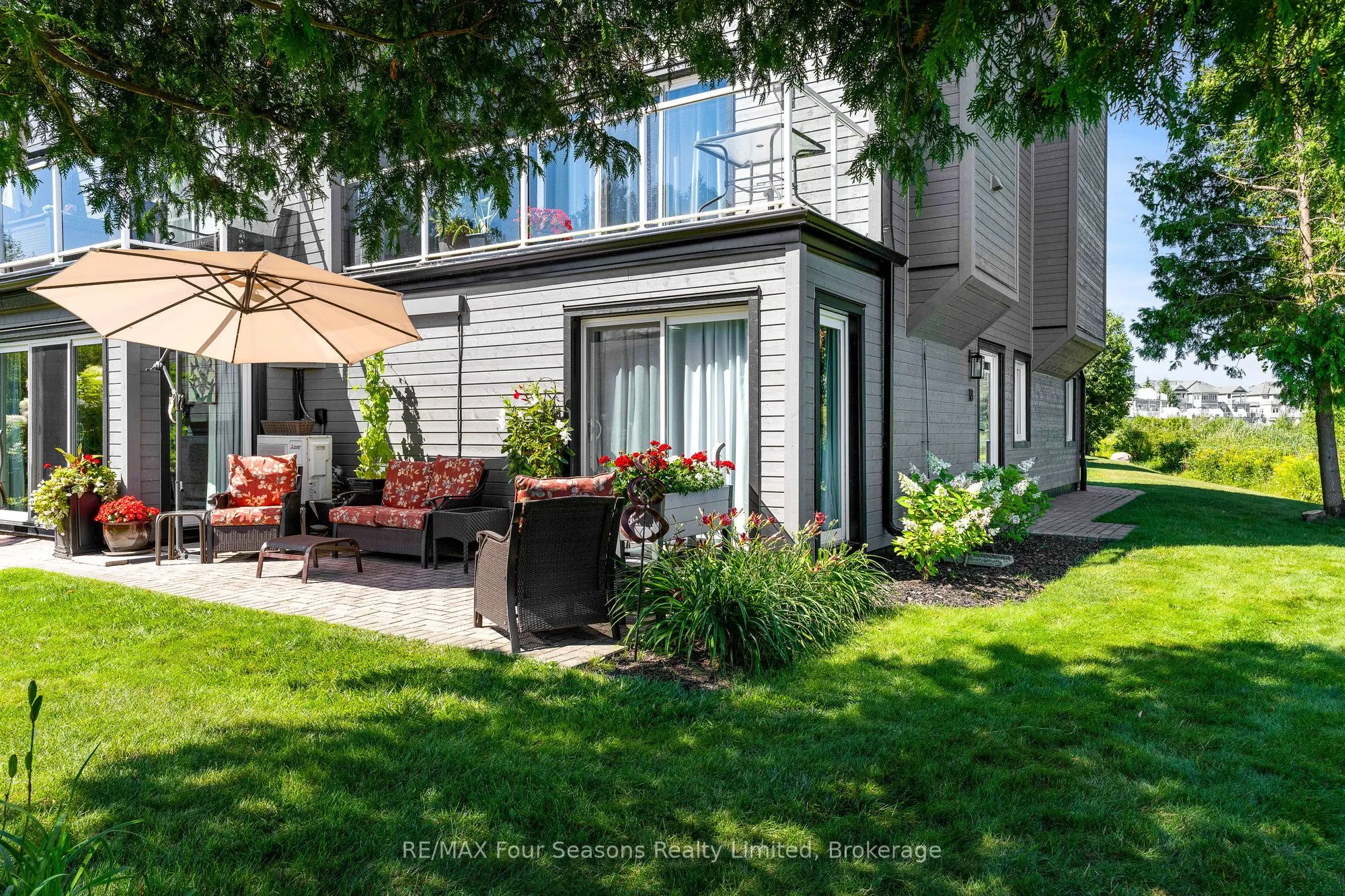 44 Trott Boulevard, #18