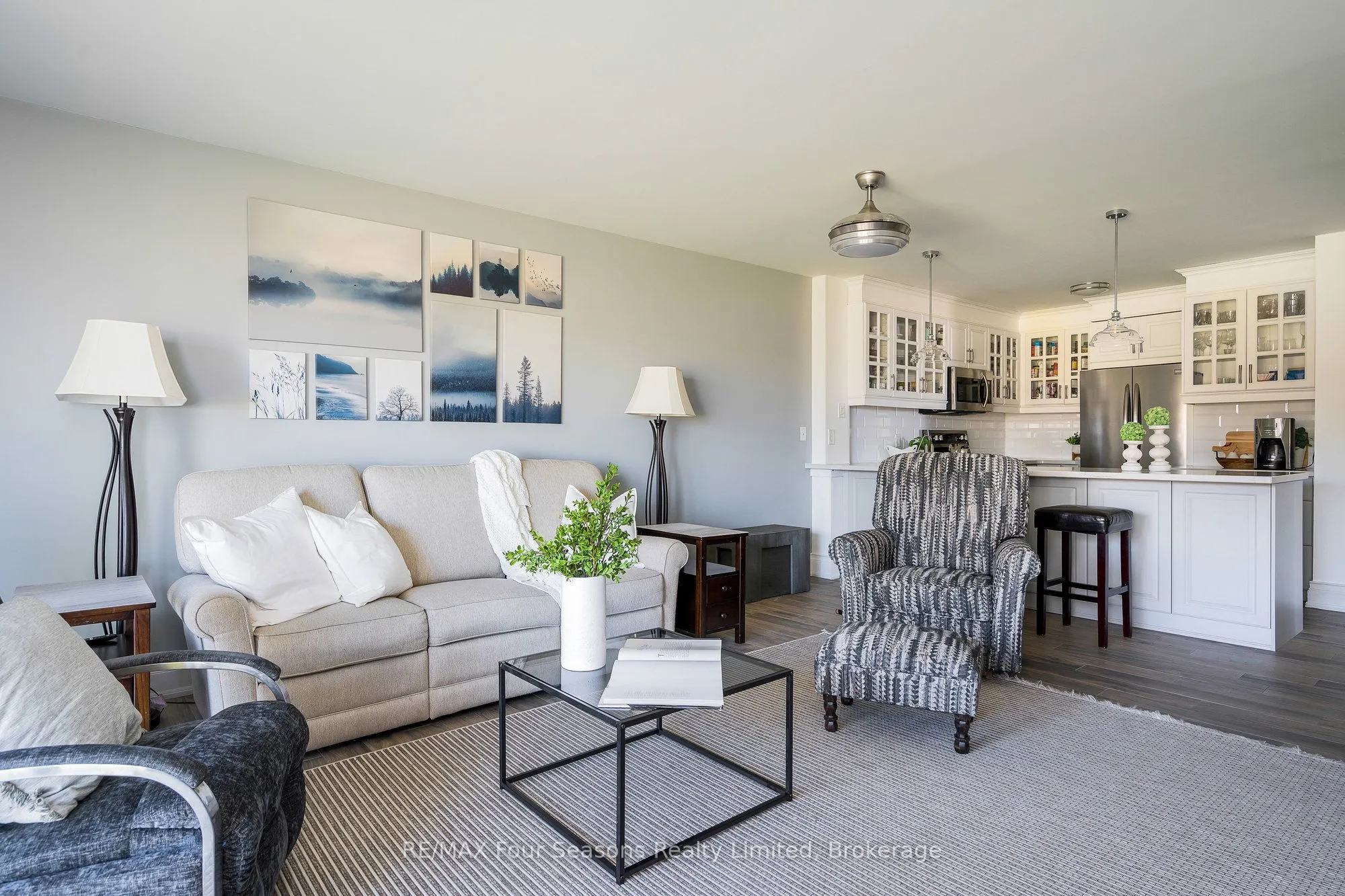 44 Trott Boulevard, #18