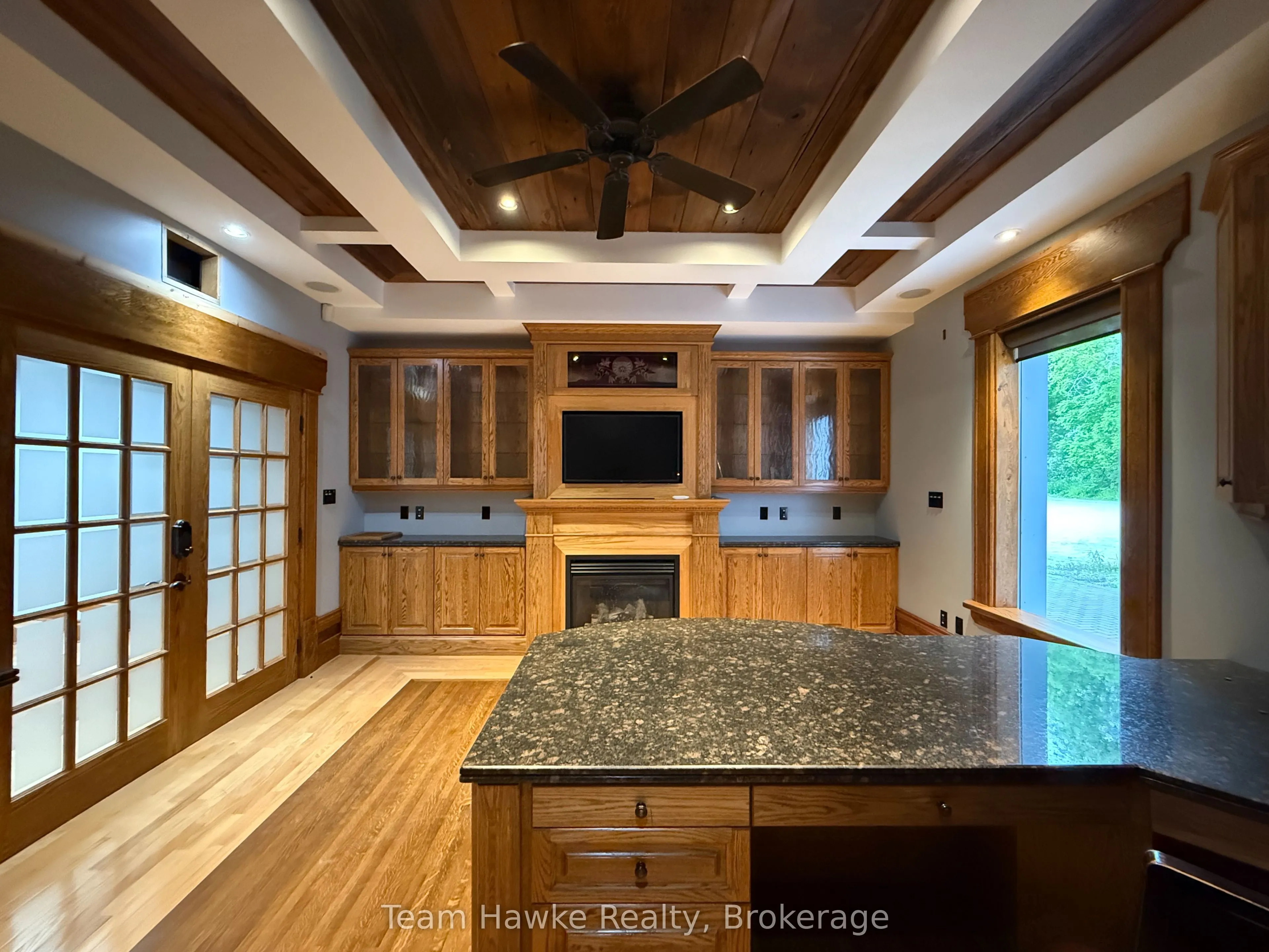 361 King Street, #1E
