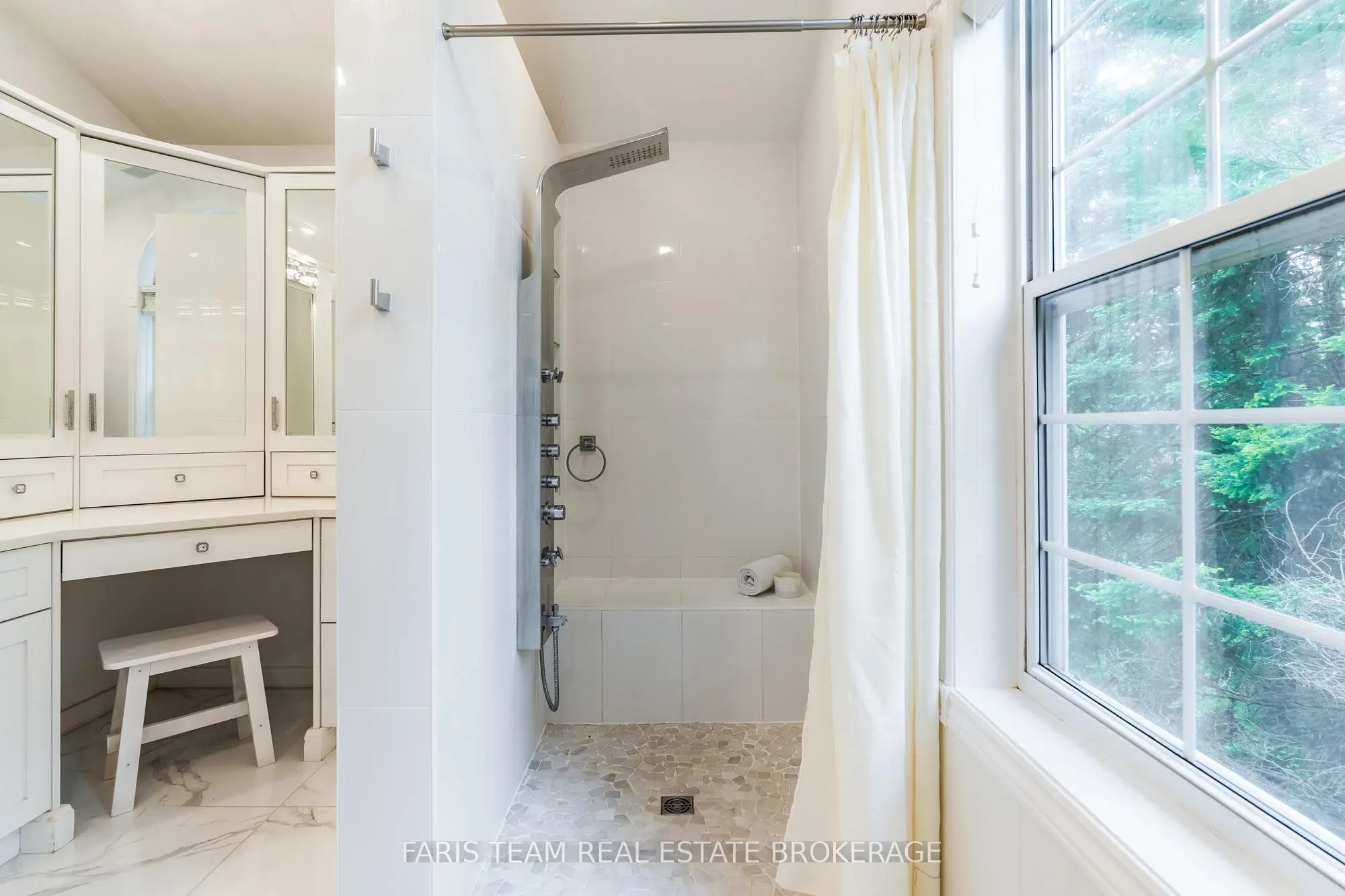 1441 Hendrie Road