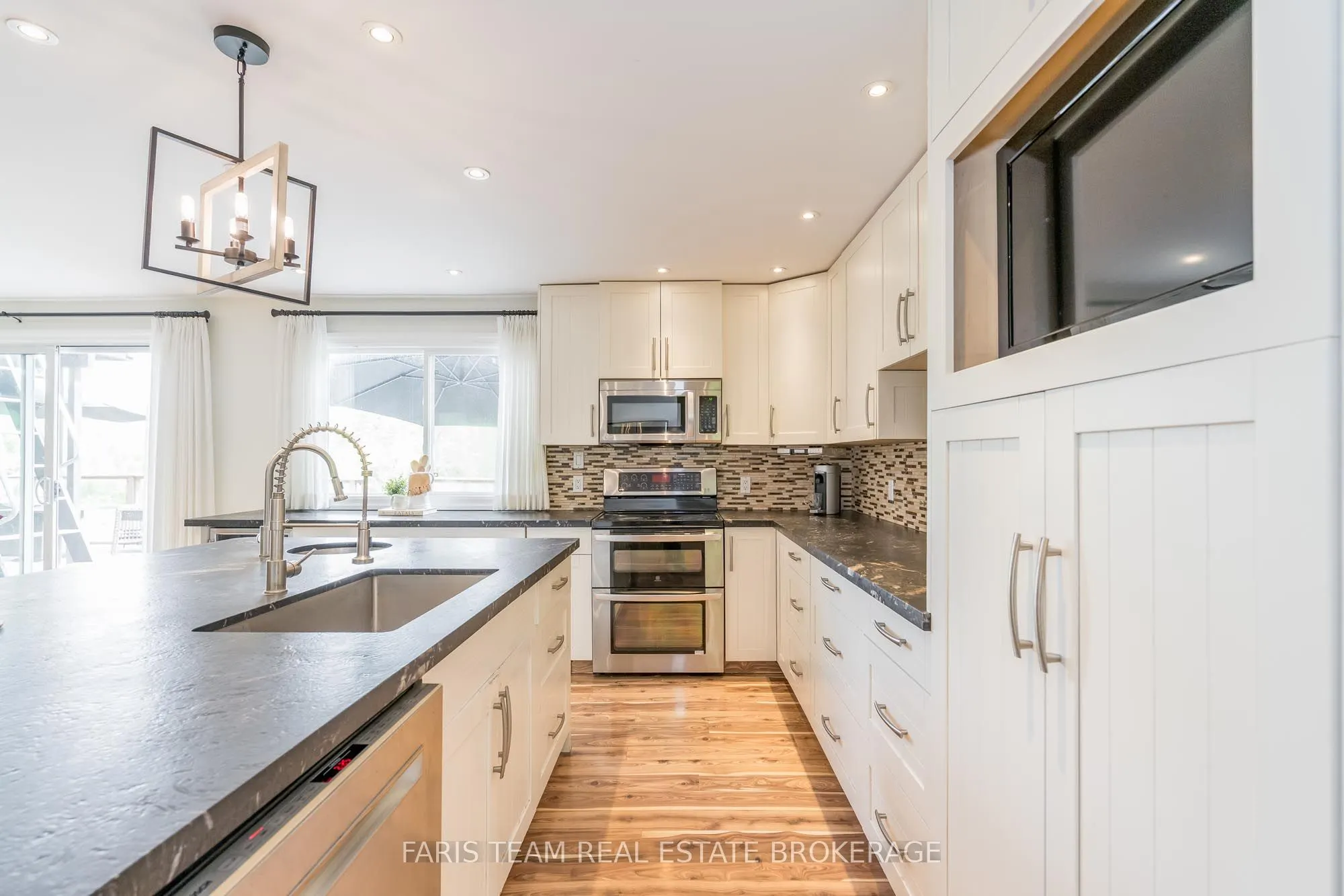 1441 Hendrie Road