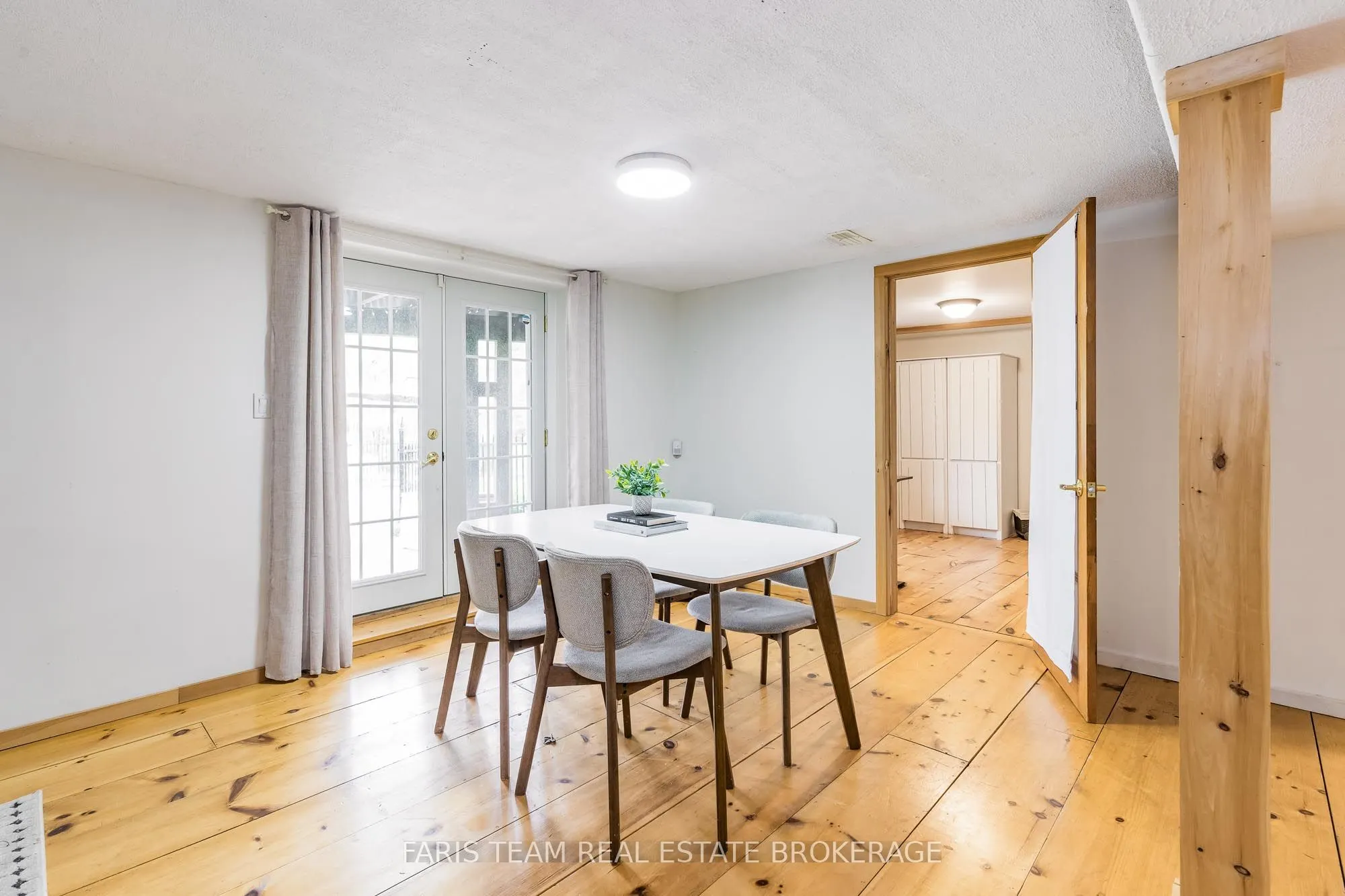 1441 Hendrie Road