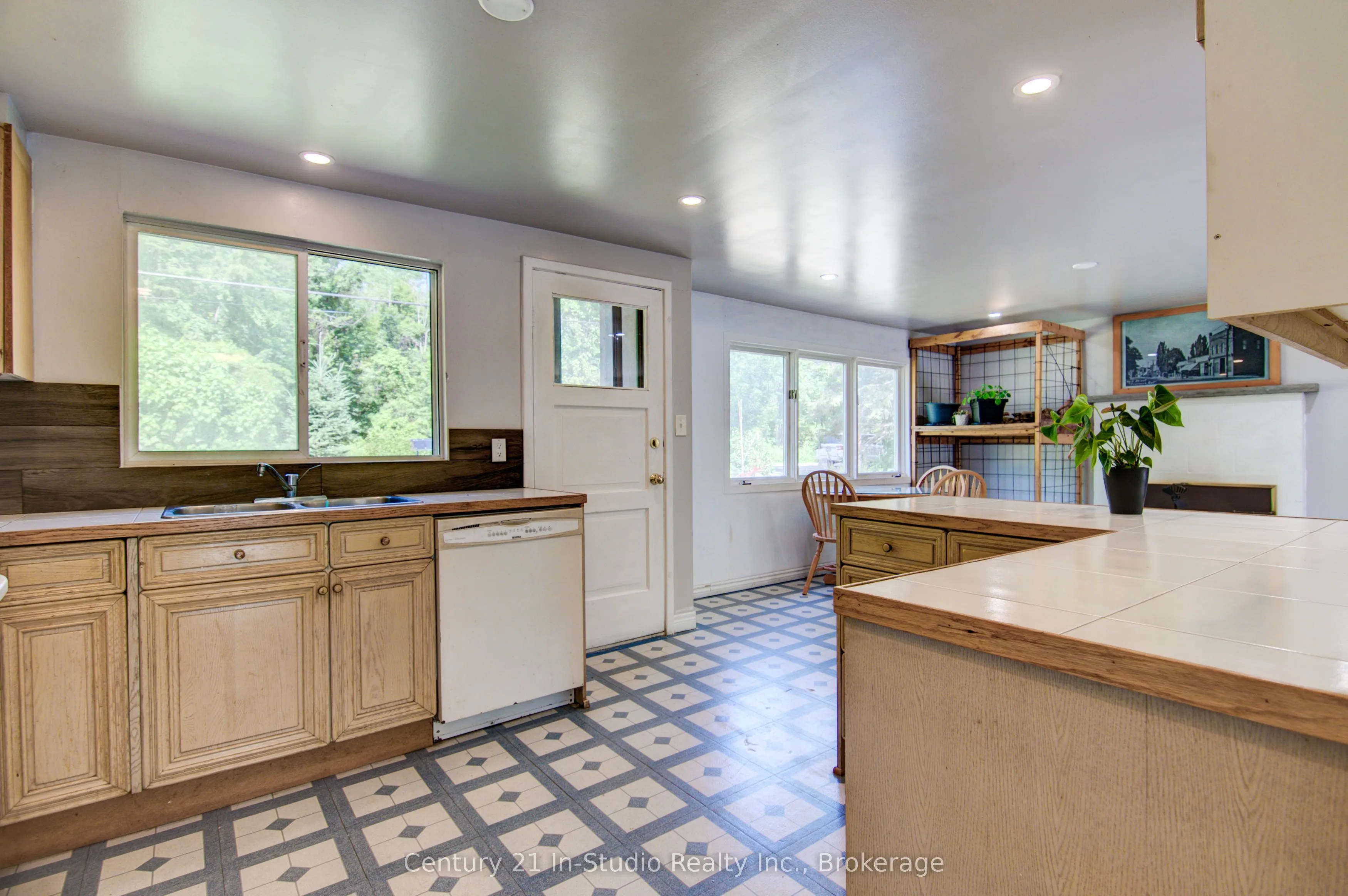 8355 County 9 Road