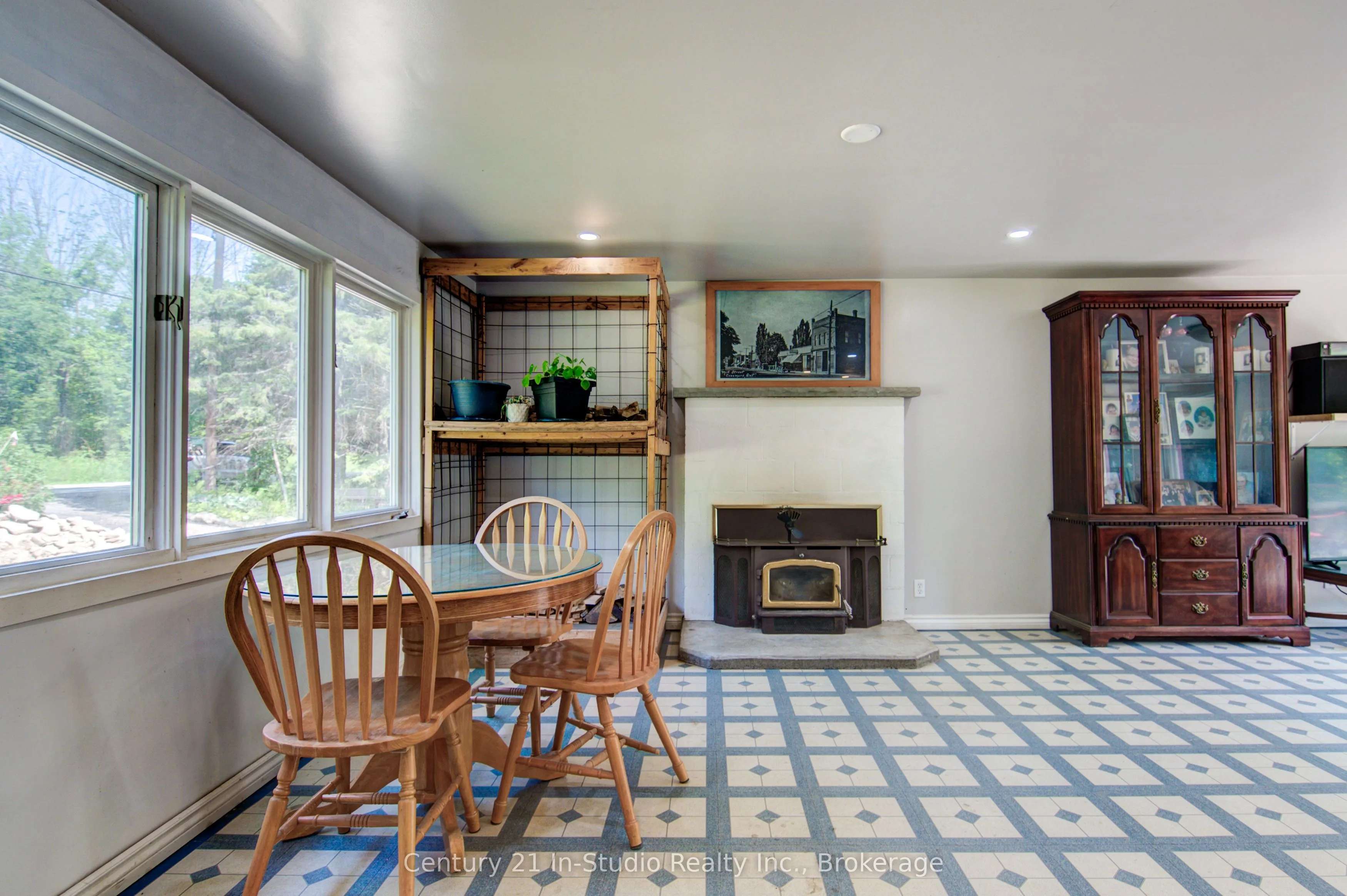 8355 County 9 Road