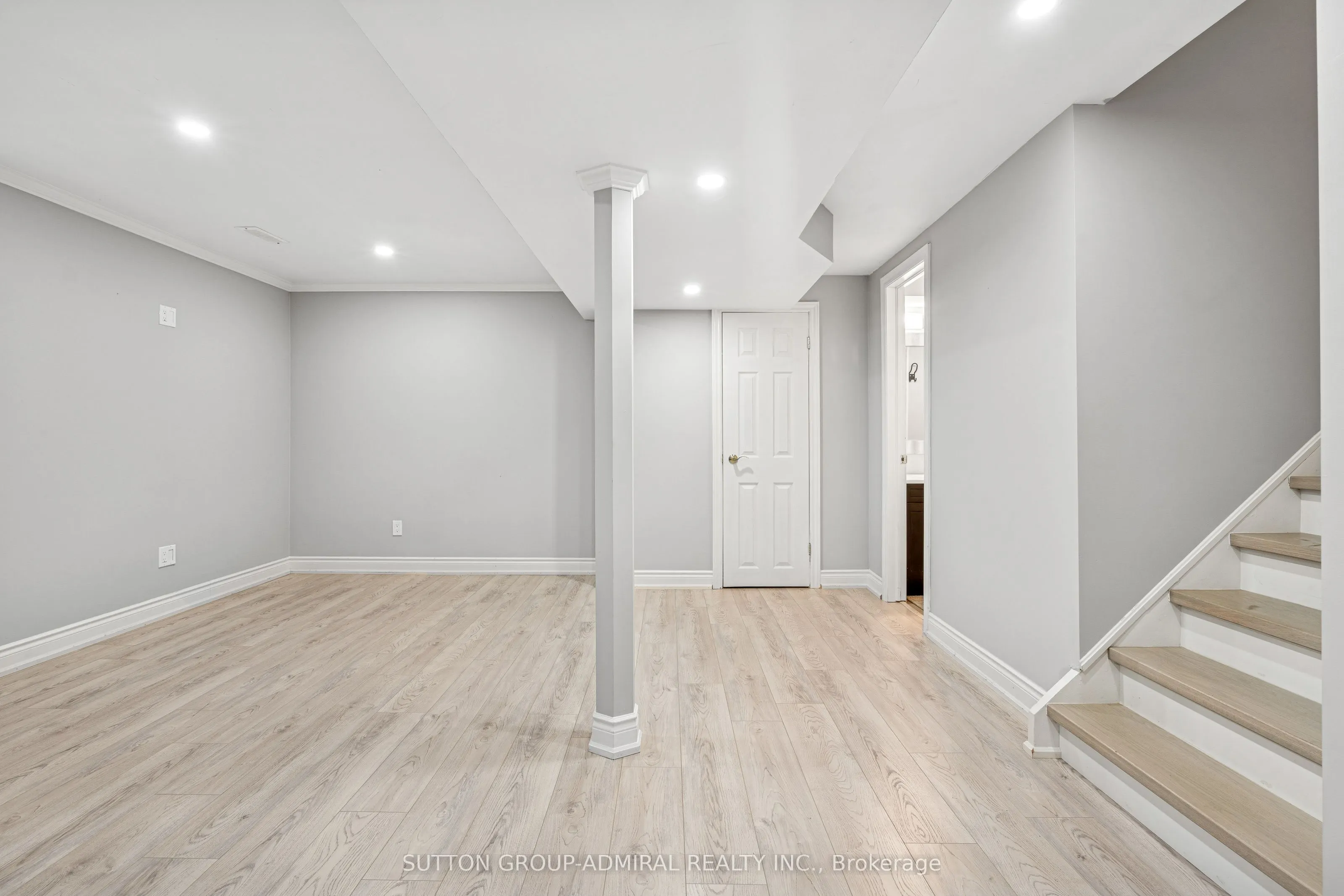 39 CHURCHLAND Drive