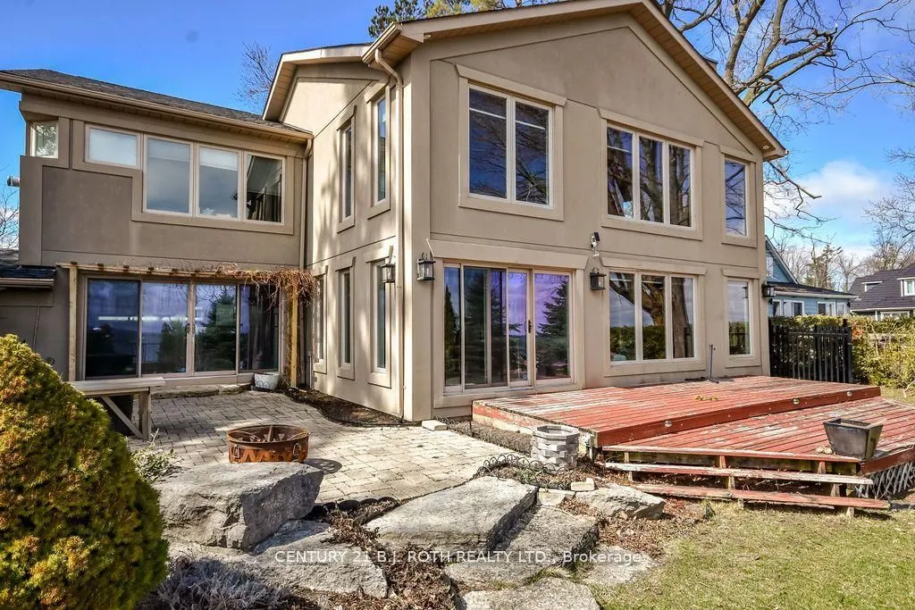 73 LAKESHORE Road W