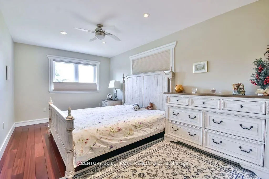 73 LAKESHORE Road W