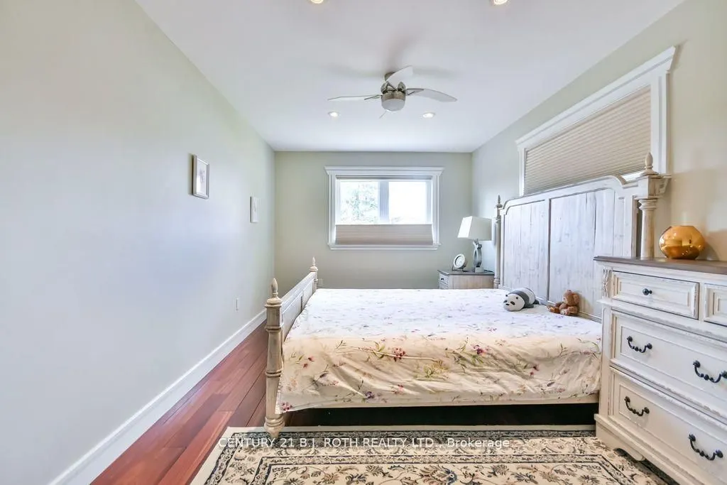 73 LAKESHORE Road W