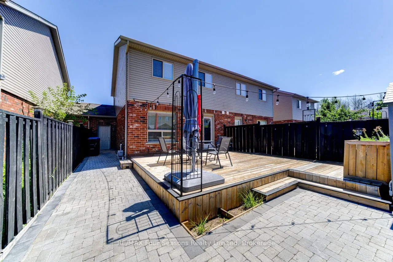 60 Barr Street
