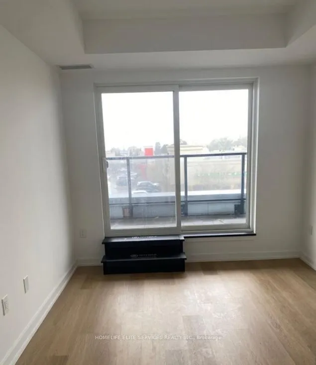 430 Essa Road, #220