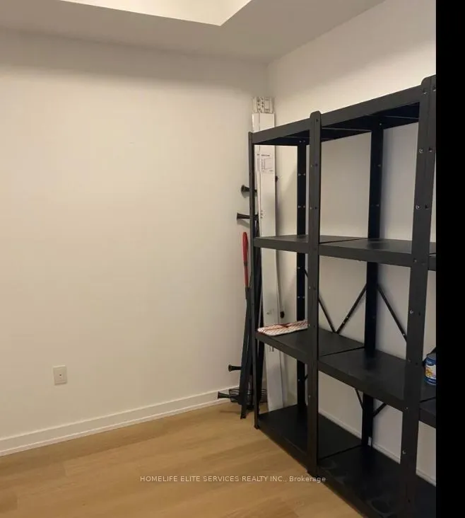 430 Essa Road, #220