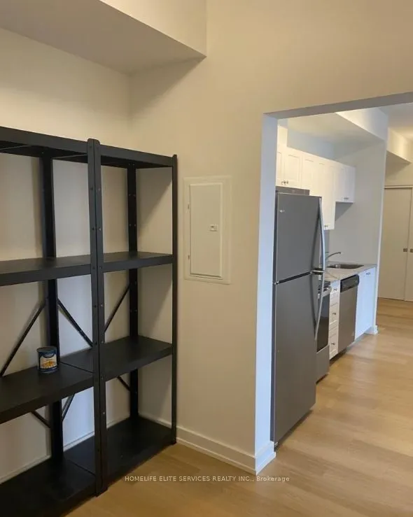 430 Essa Road, #220