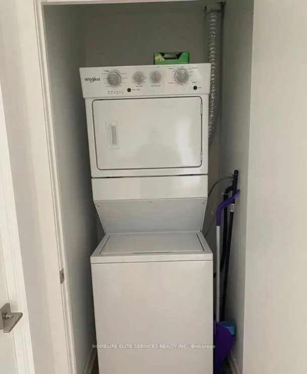 430 Essa Road, #220