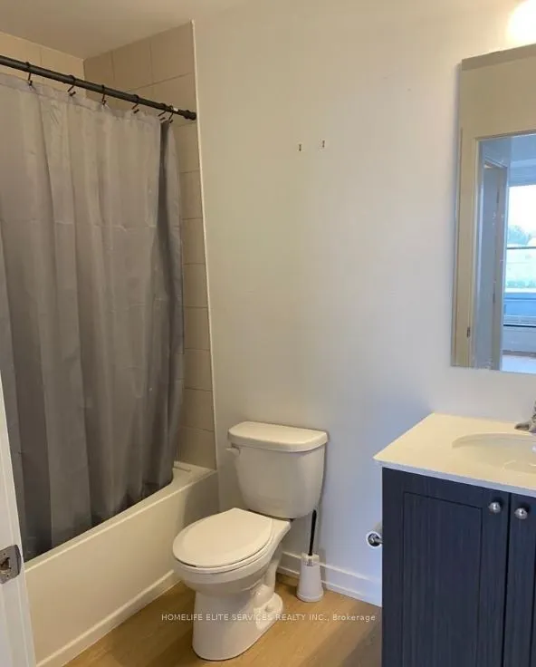 430 Essa Road, #220