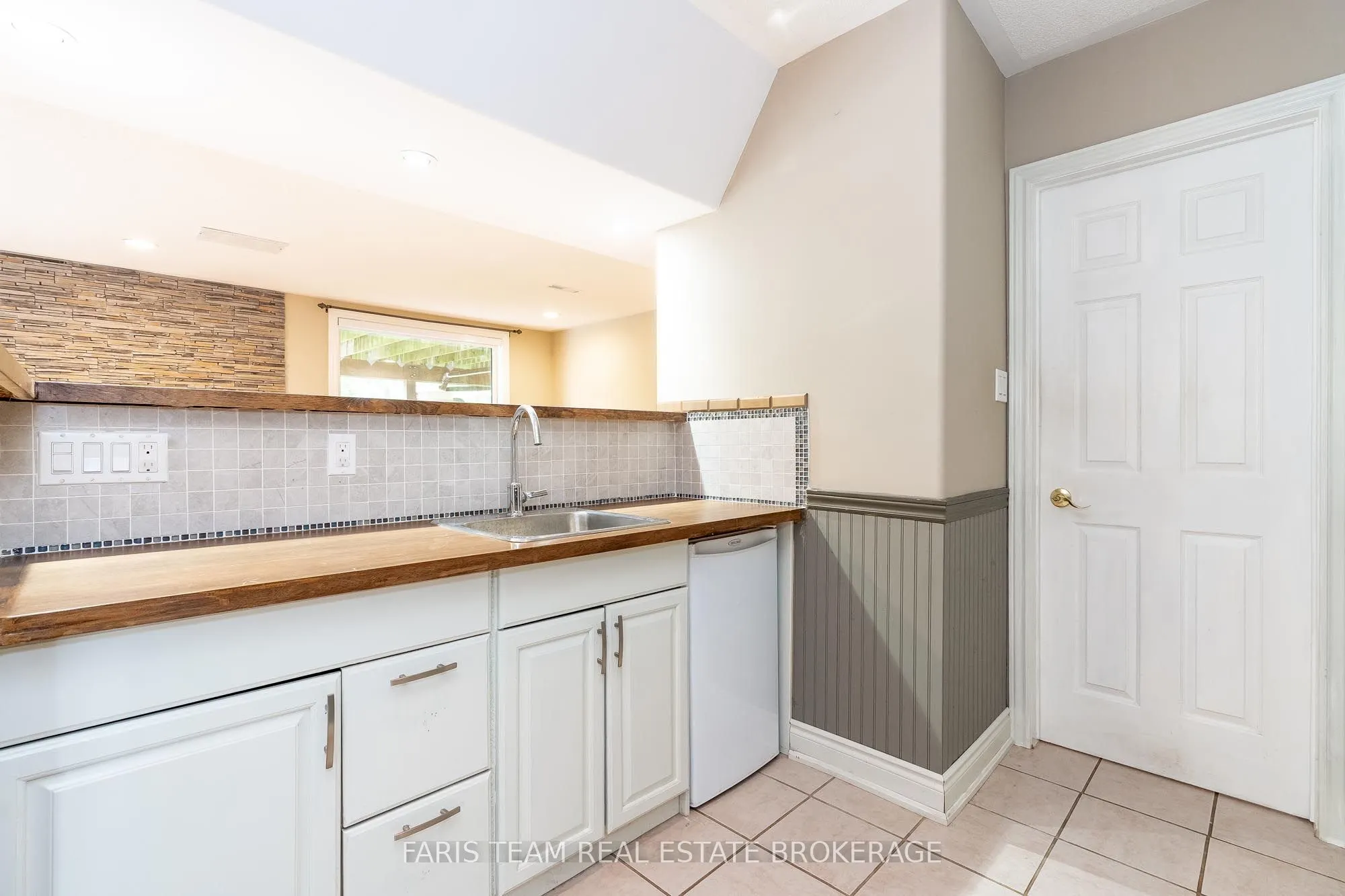 46 Kell Place