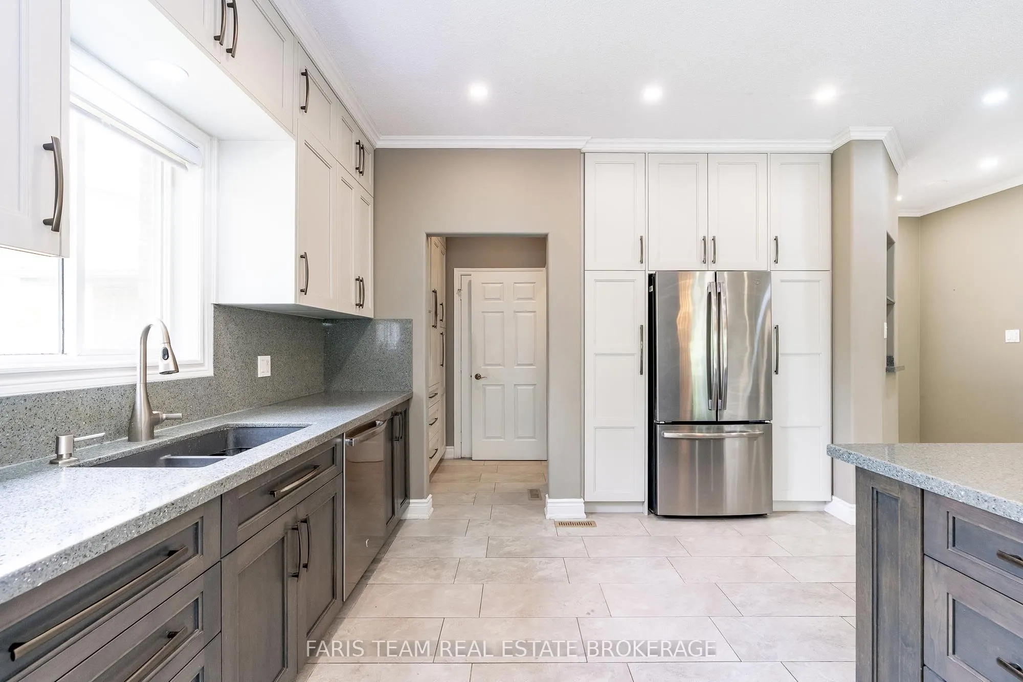 46 Kell Place
