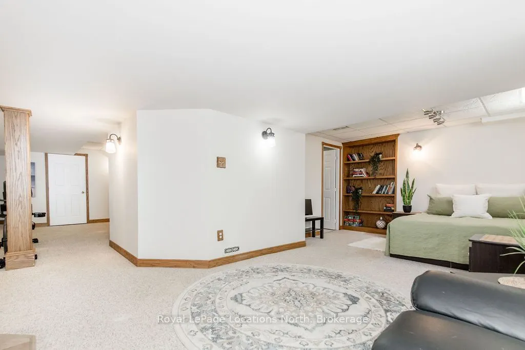 10 BARWICK Drive