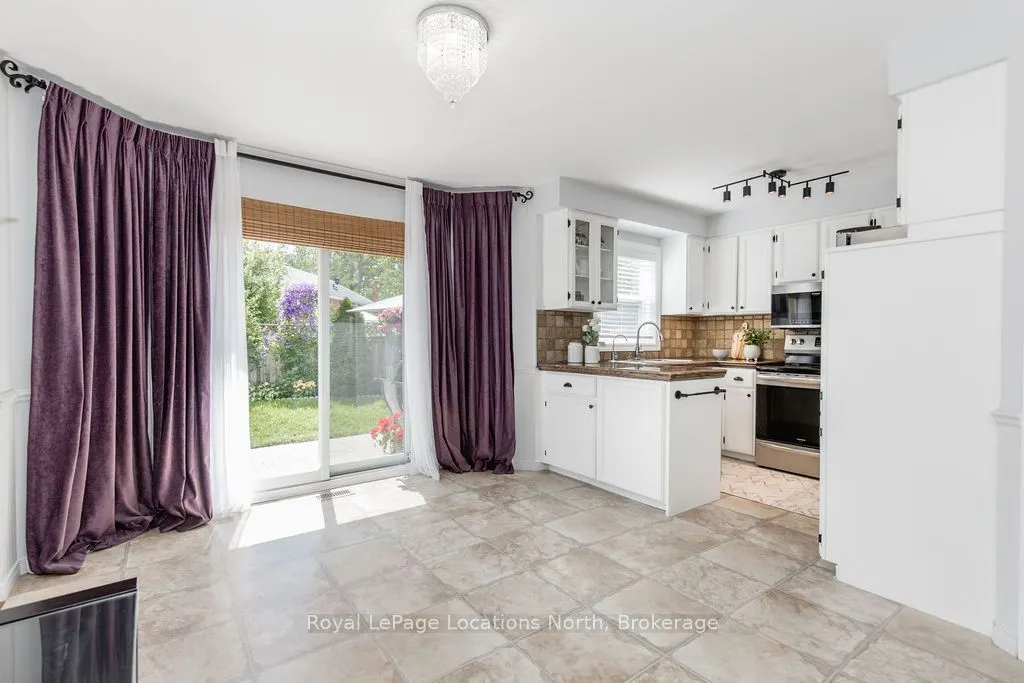10 BARWICK Drive