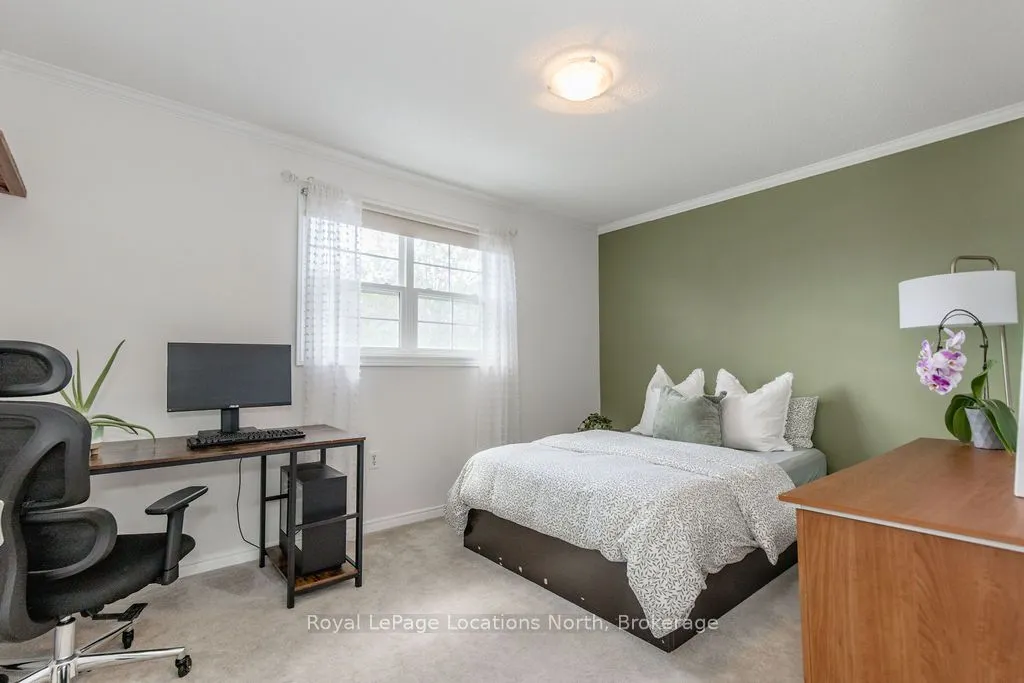 10 BARWICK Drive