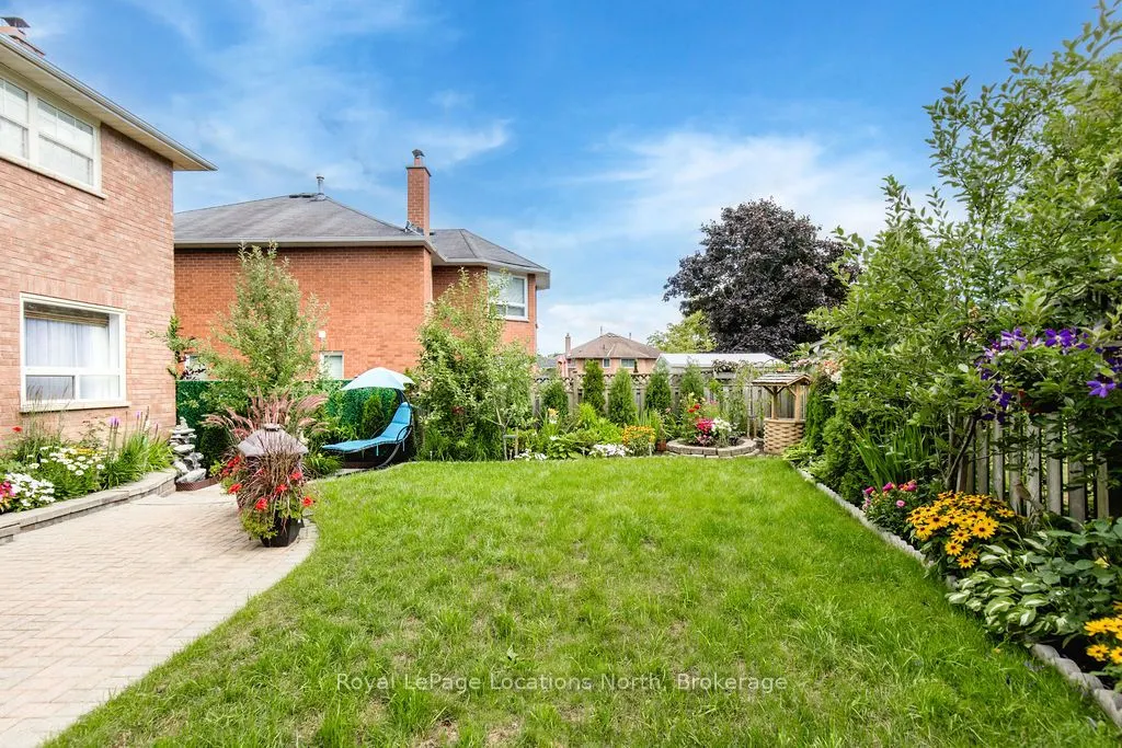 10 BARWICK Drive