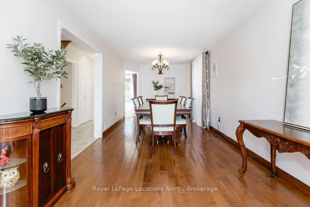 10 BARWICK Drive