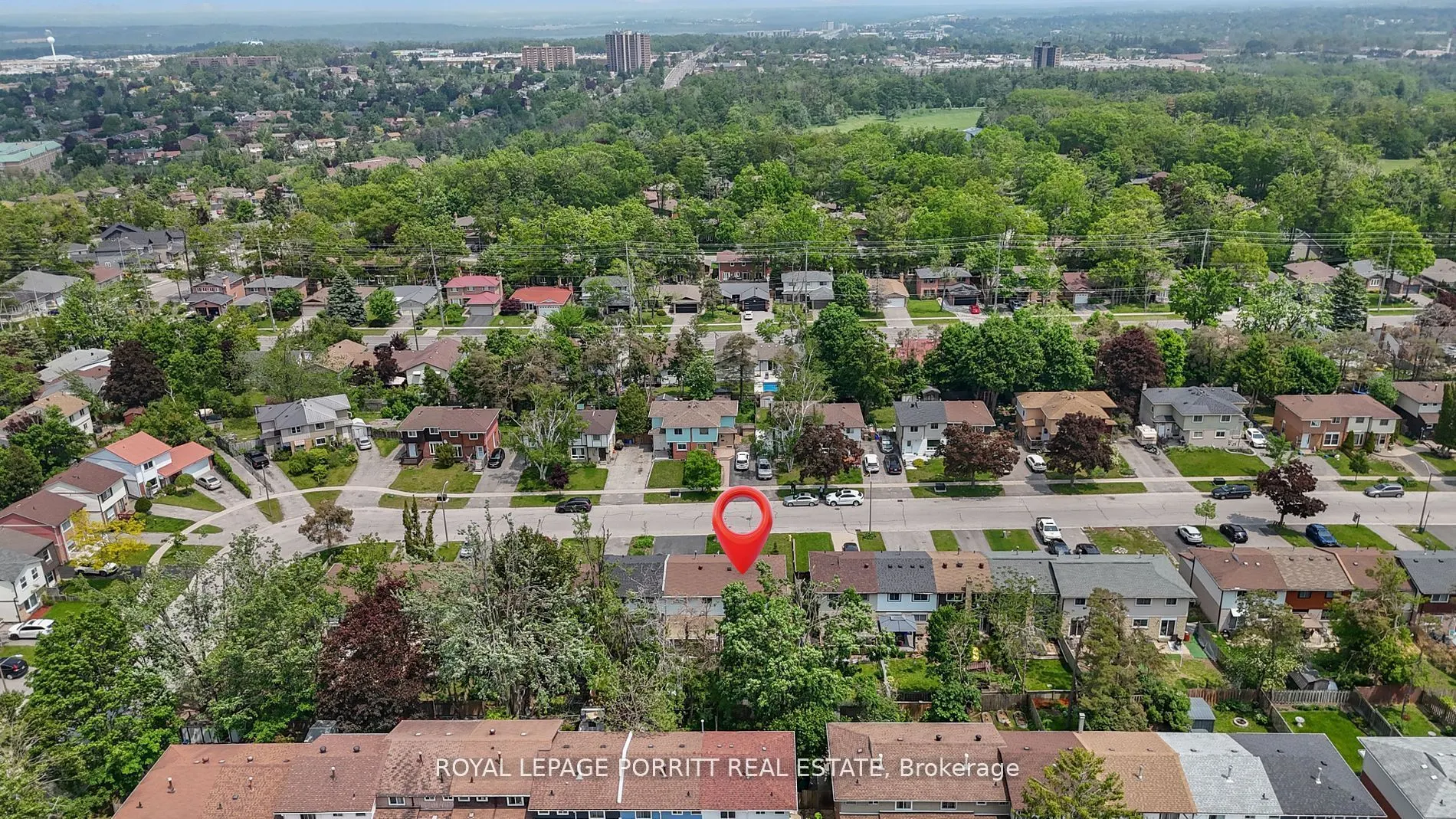 32 Chaucer Crescent