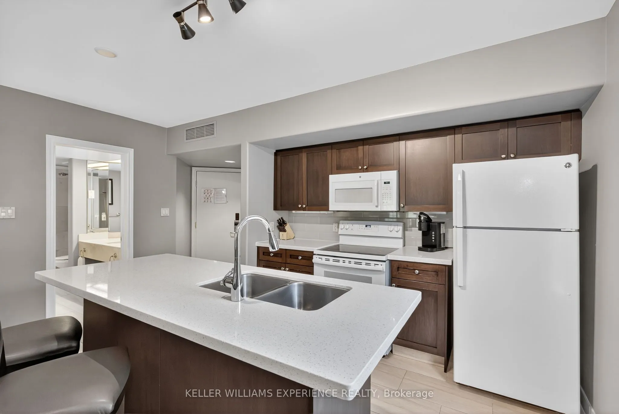 90 Highland Drive, ##2054/55