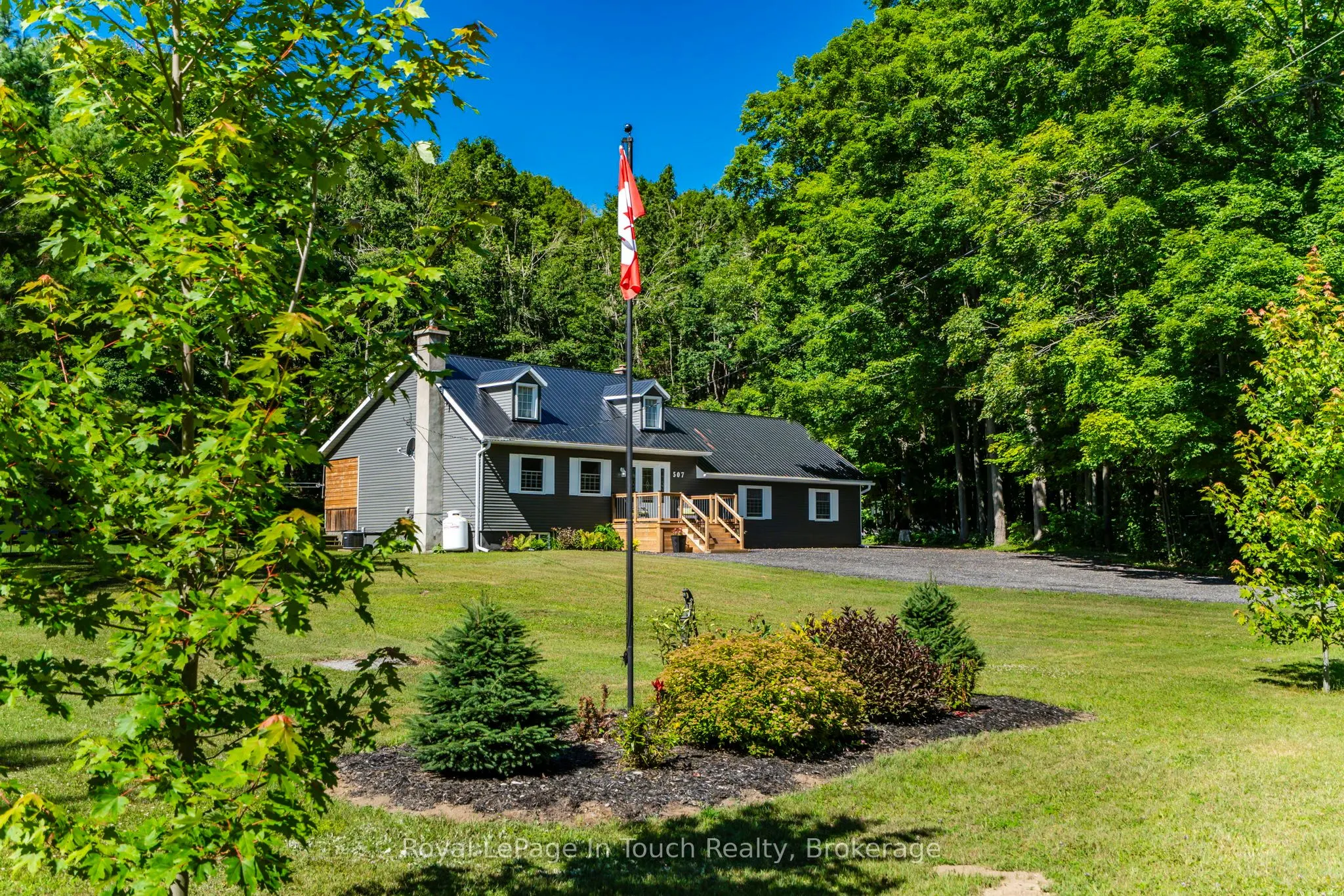 507 Lafontaine Road E