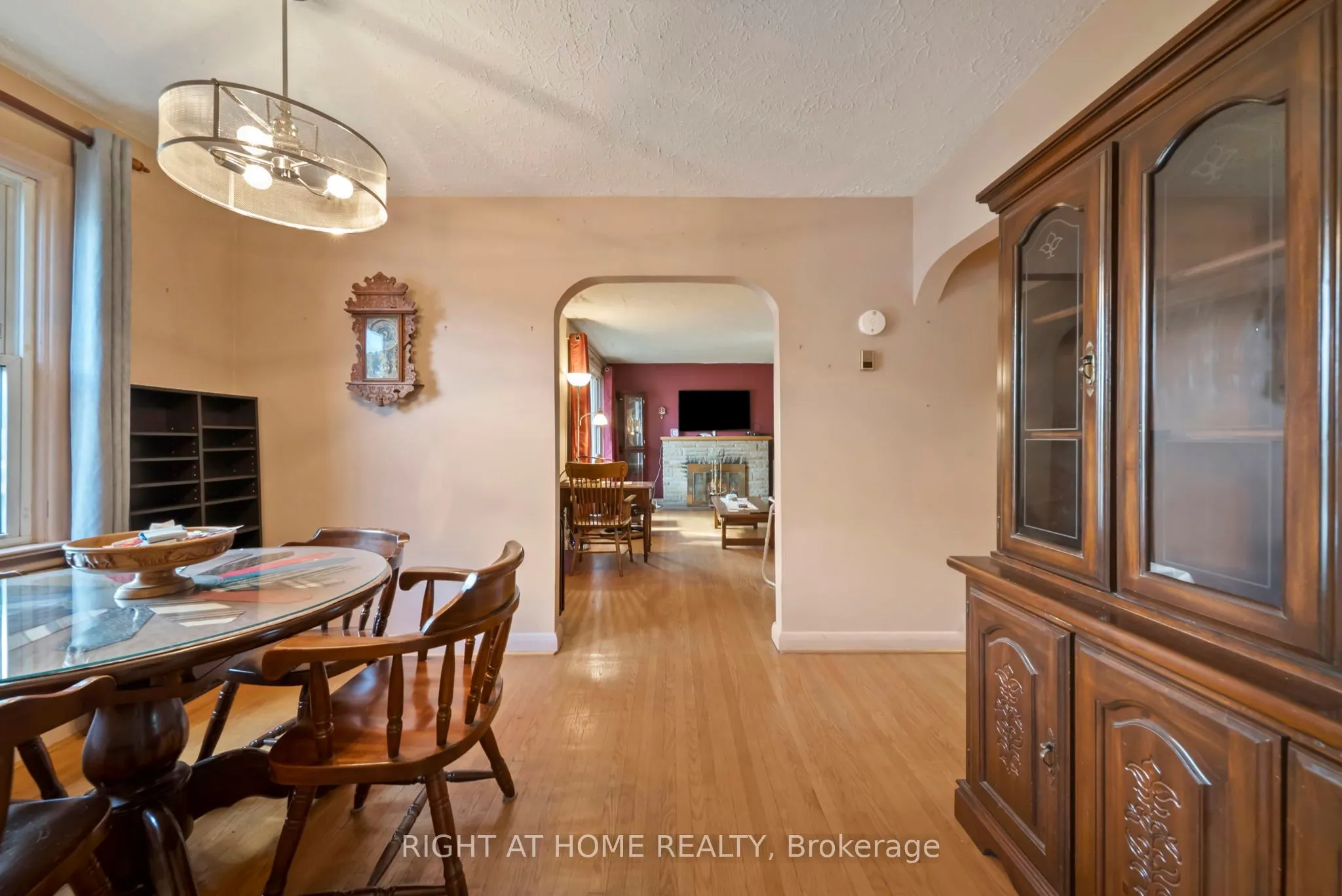 392 Bayview Parkway