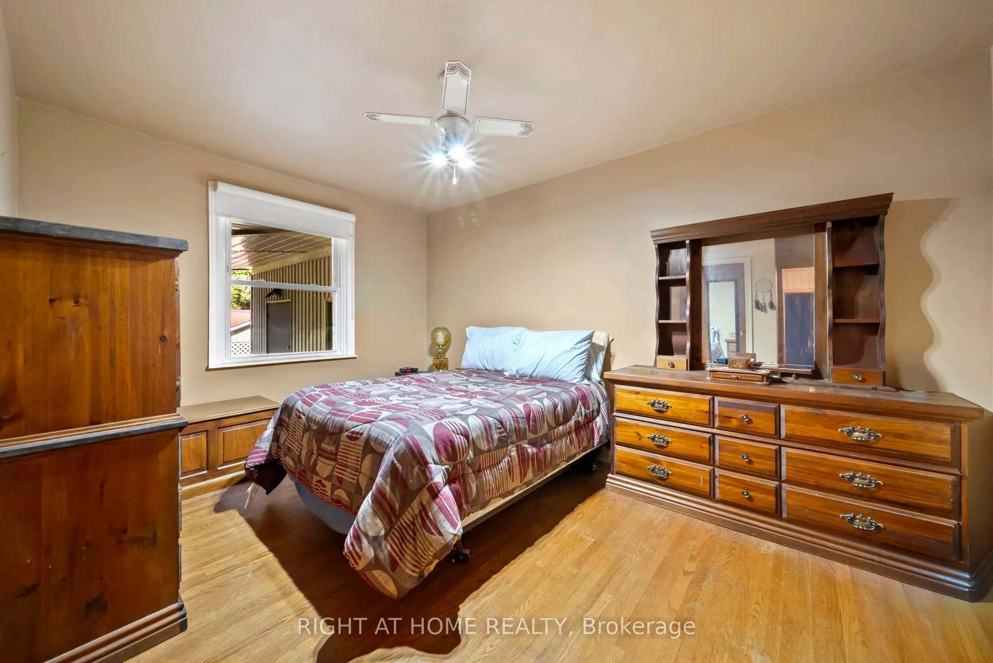 392 Bayview Parkway