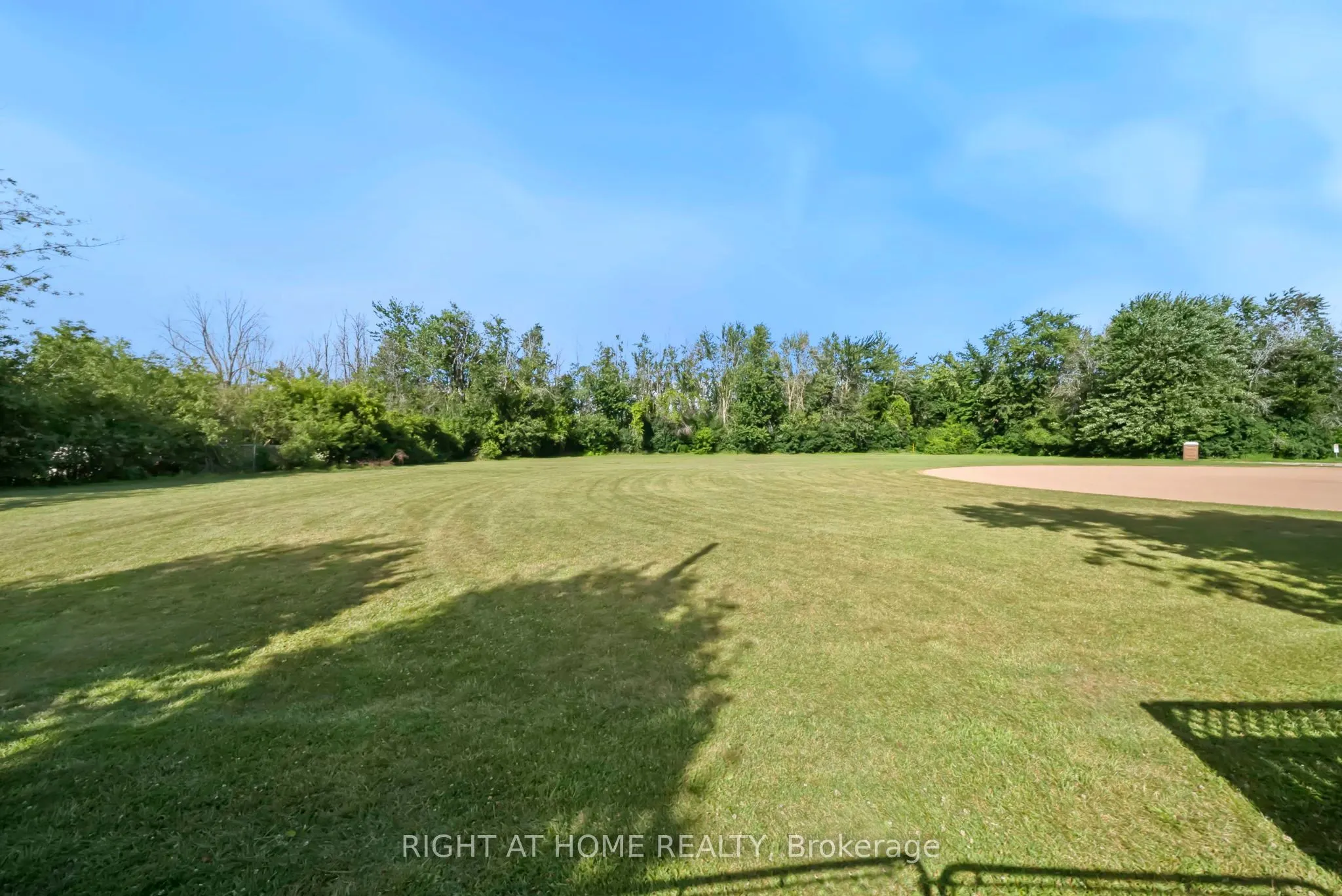 392 Bayview Parkway