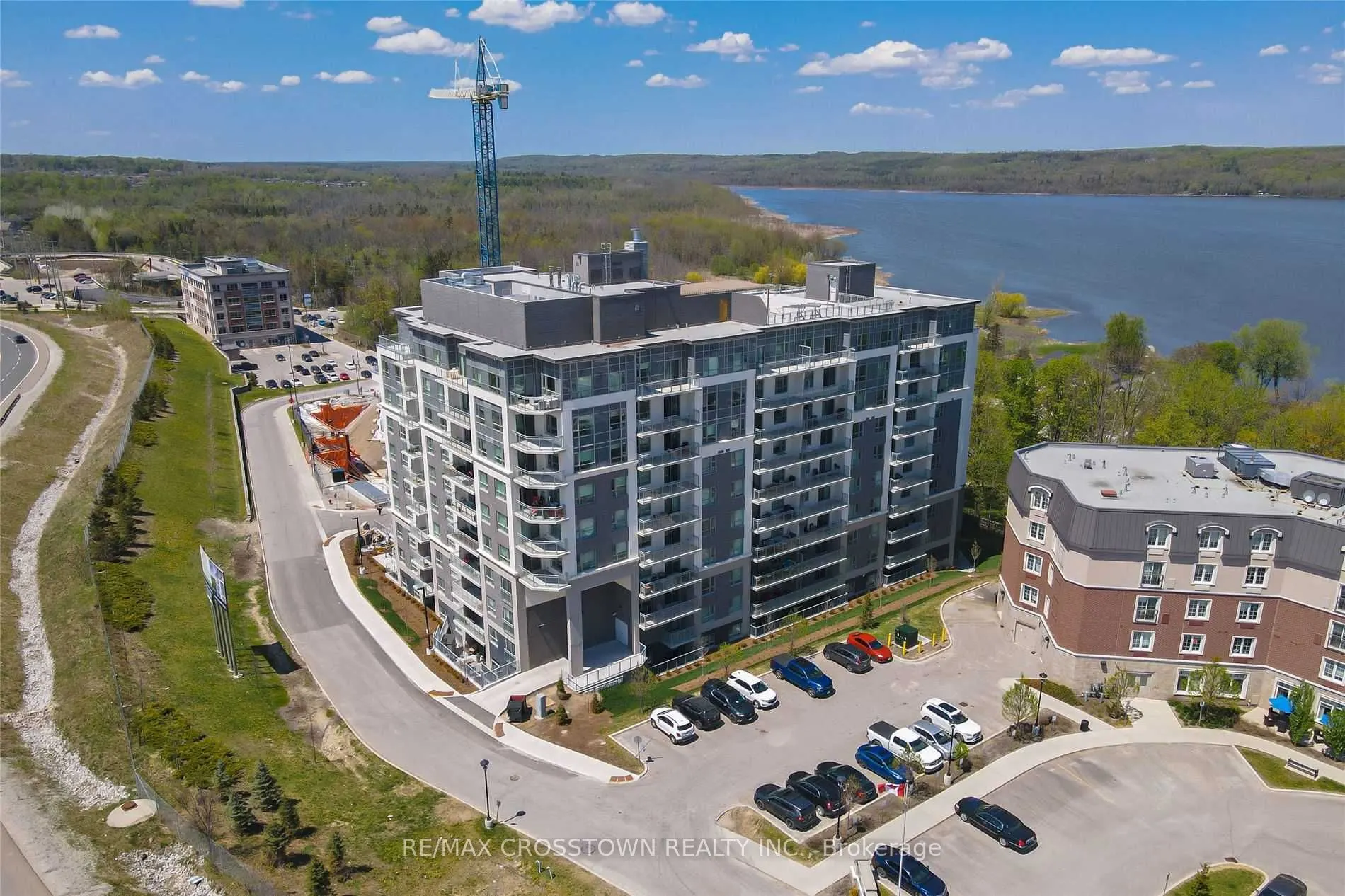 58 LAKESIDE Terrace, #712