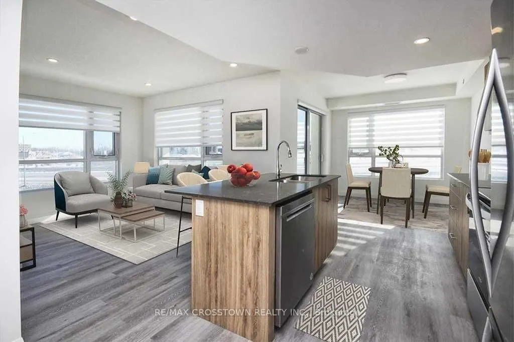 58 LAKESIDE Terrace, #712