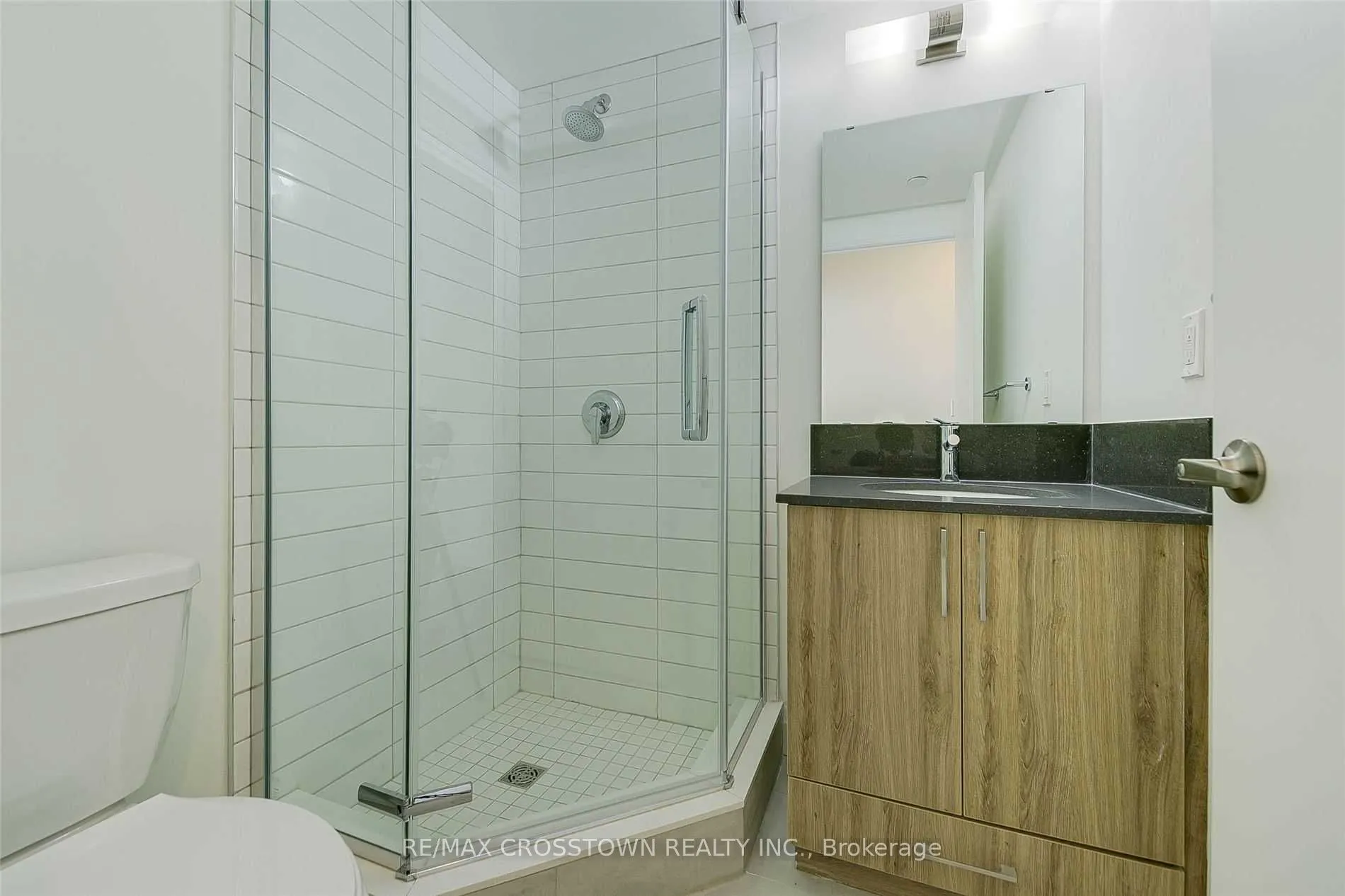 58 LAKESIDE Terrace, #712